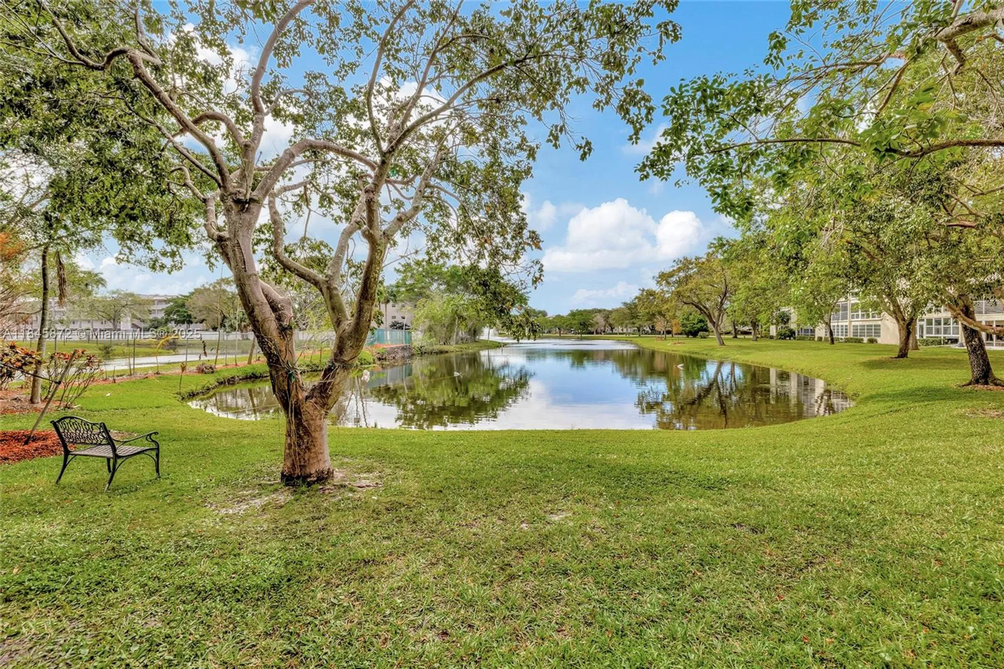 Property Slideshow image 22 of 31 | 2101 lucaya bnd e3, Coconut Creek, FL, 33066