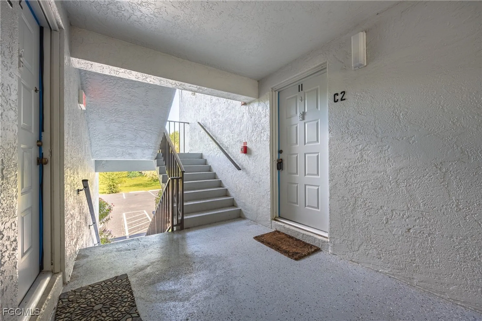 Property Slideshow image 2 of 50 | 9540 green cypress ln 11, Fort Myers, FL, 33905