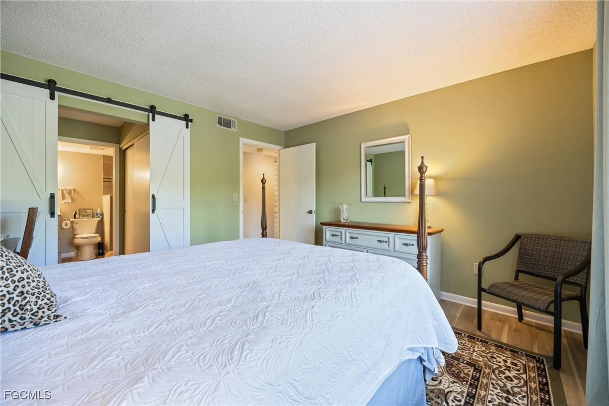 Property Slideshow image 21 of 50 | 9540 green cypress ln 11, Fort Myers, FL, 33905