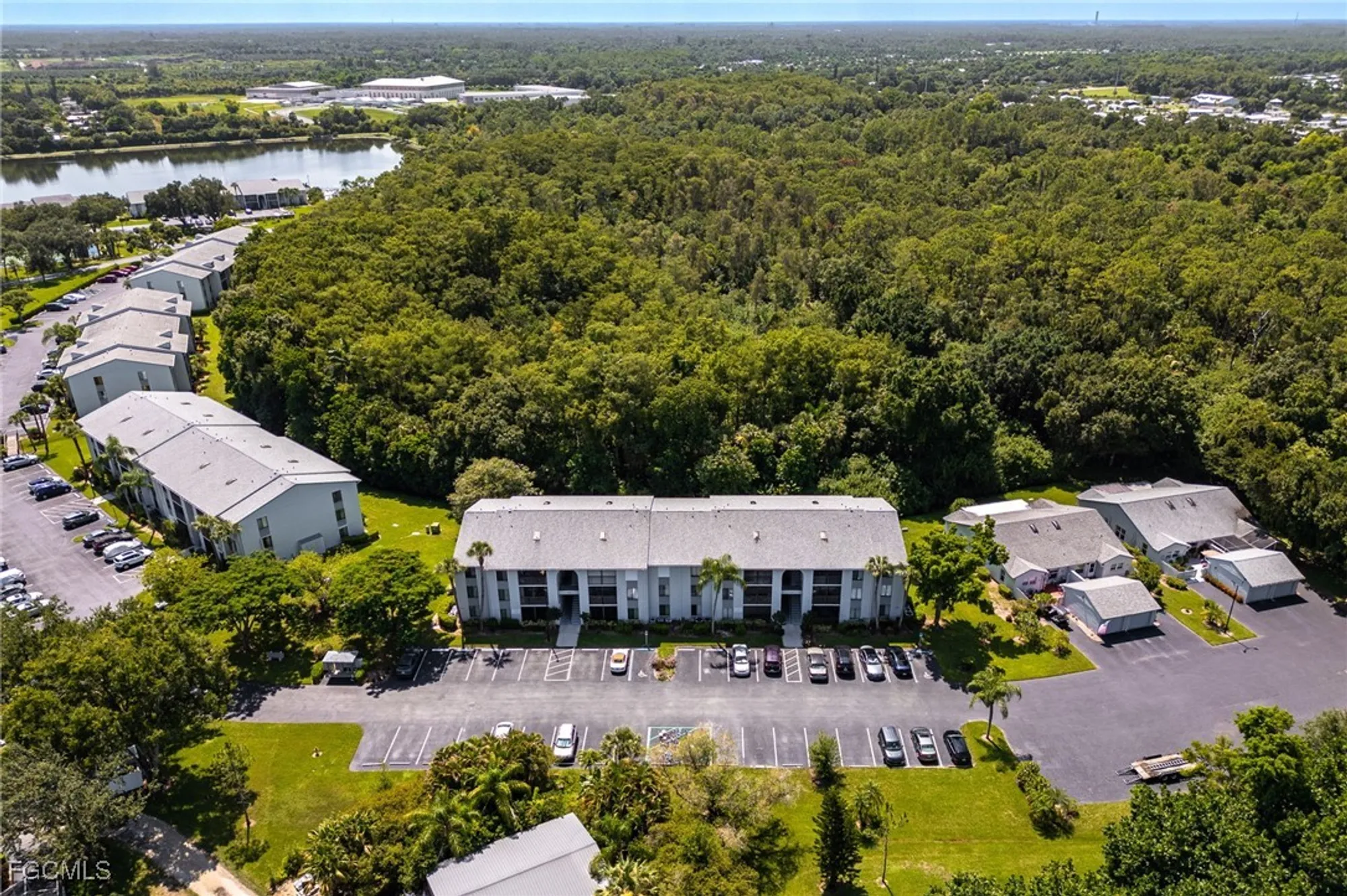 Property Slideshow image 32 of 50 | 9540 green cypress ln 11, Fort Myers, FL, 33905