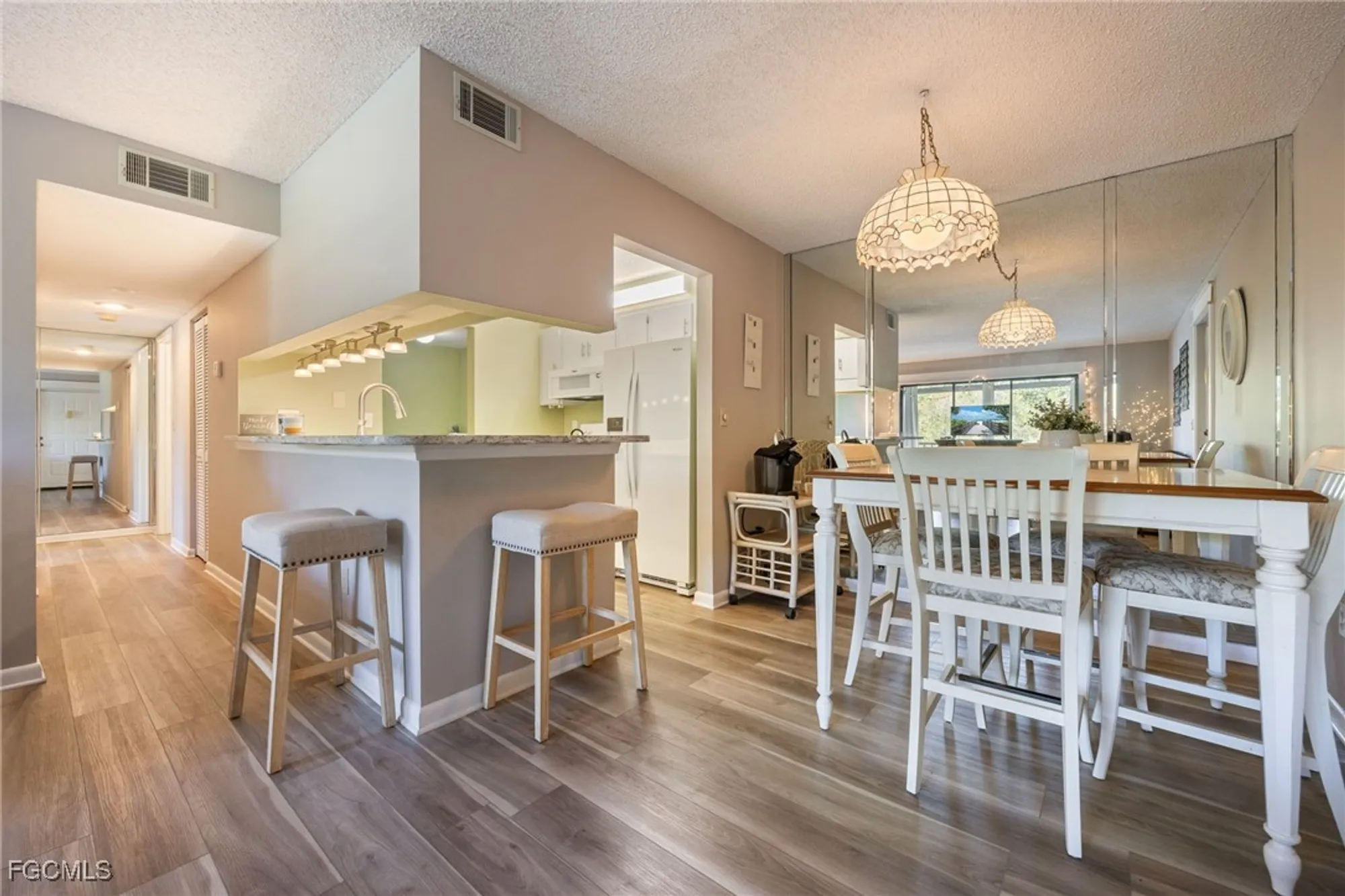 Property Slideshow image 5 of 50 | 9540 green cypress ln 11, Fort Myers, FL, 33905