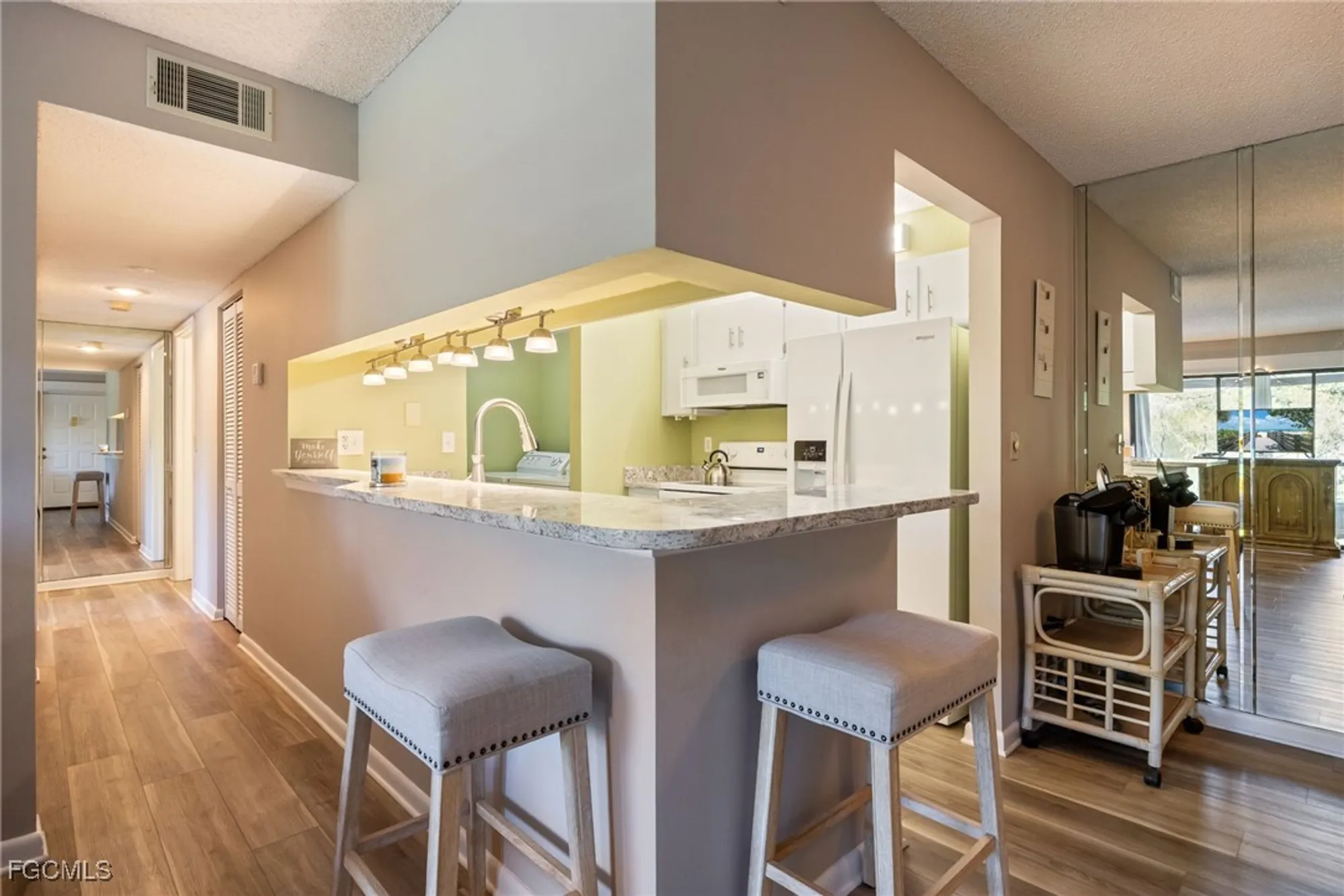 Property Slideshow image 6 of 50 | 9540 green cypress ln 11, Fort Myers, FL, 33905