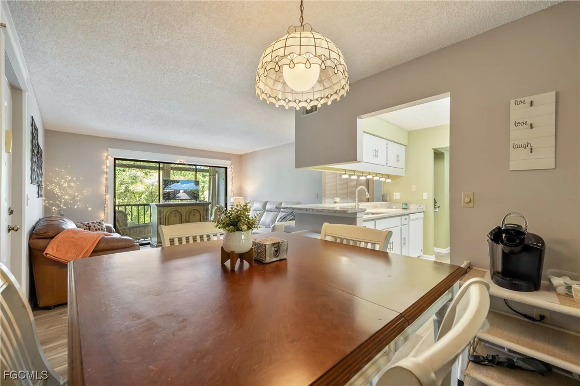 Property Slideshow image 8 of 50 | 9540 green cypress ln 11, Fort Myers, FL, 33905