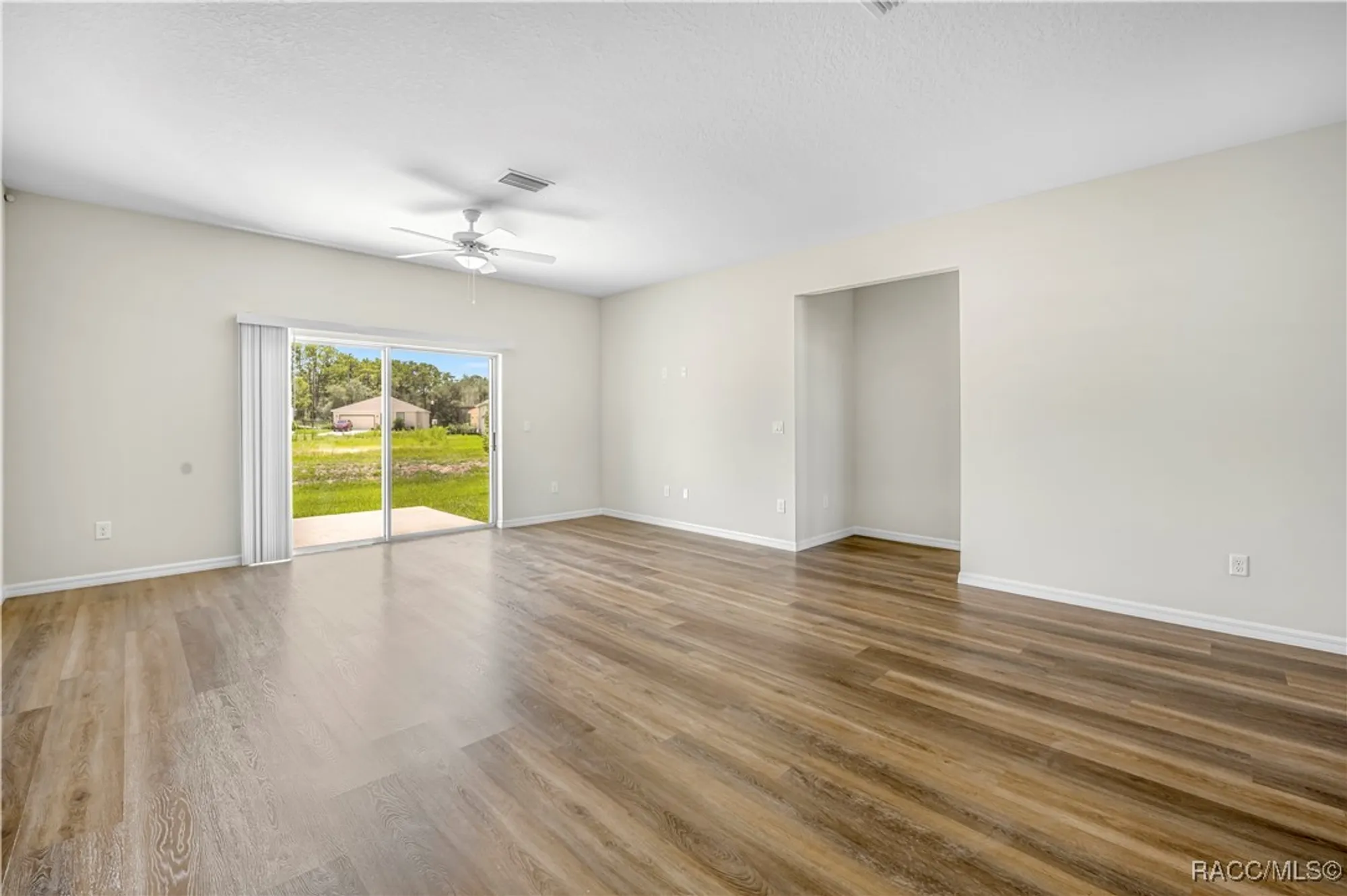 Property Slideshow image 11 of 75 | 9322 seve ct, Brooksville, FL, 34613