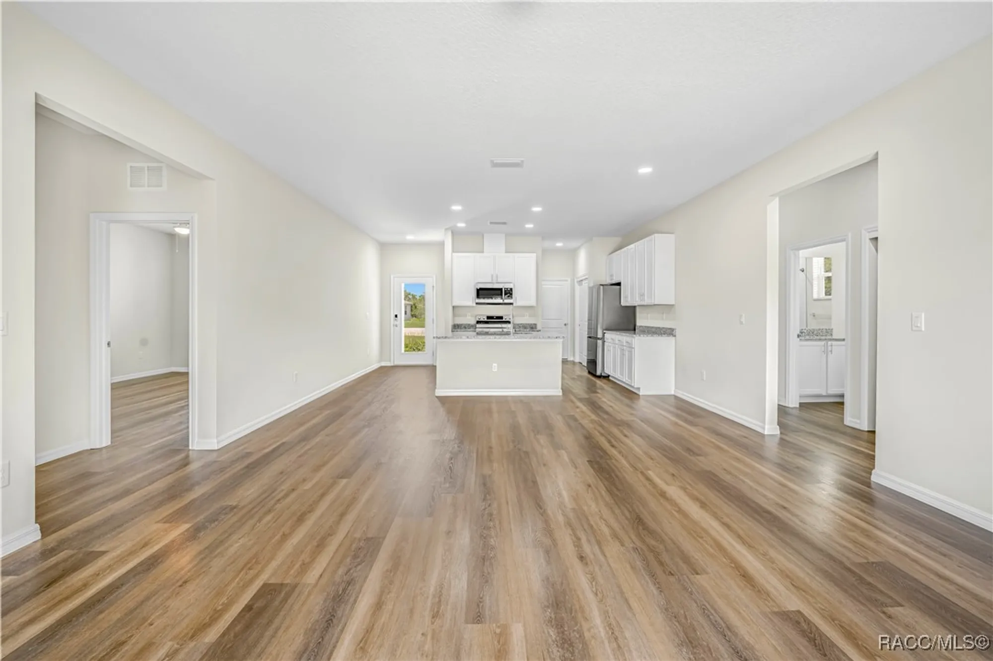 Property Slideshow image 13 of 75 | 9322 seve ct, Brooksville, FL, 34613