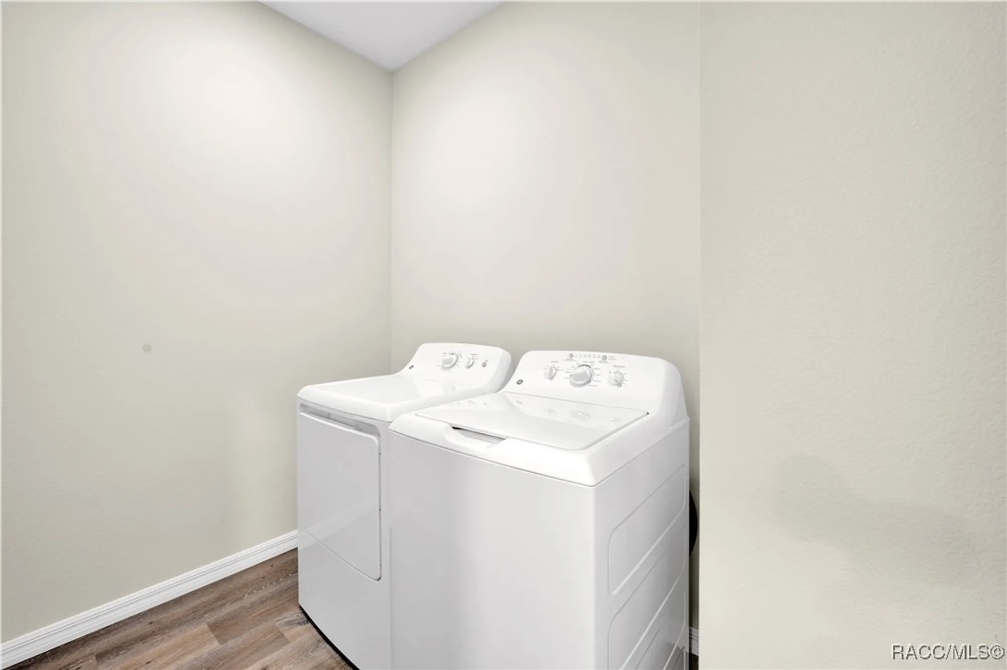 Property Slideshow image 7 of 79 | 9081 wade st, Brooksville, FL, 34613