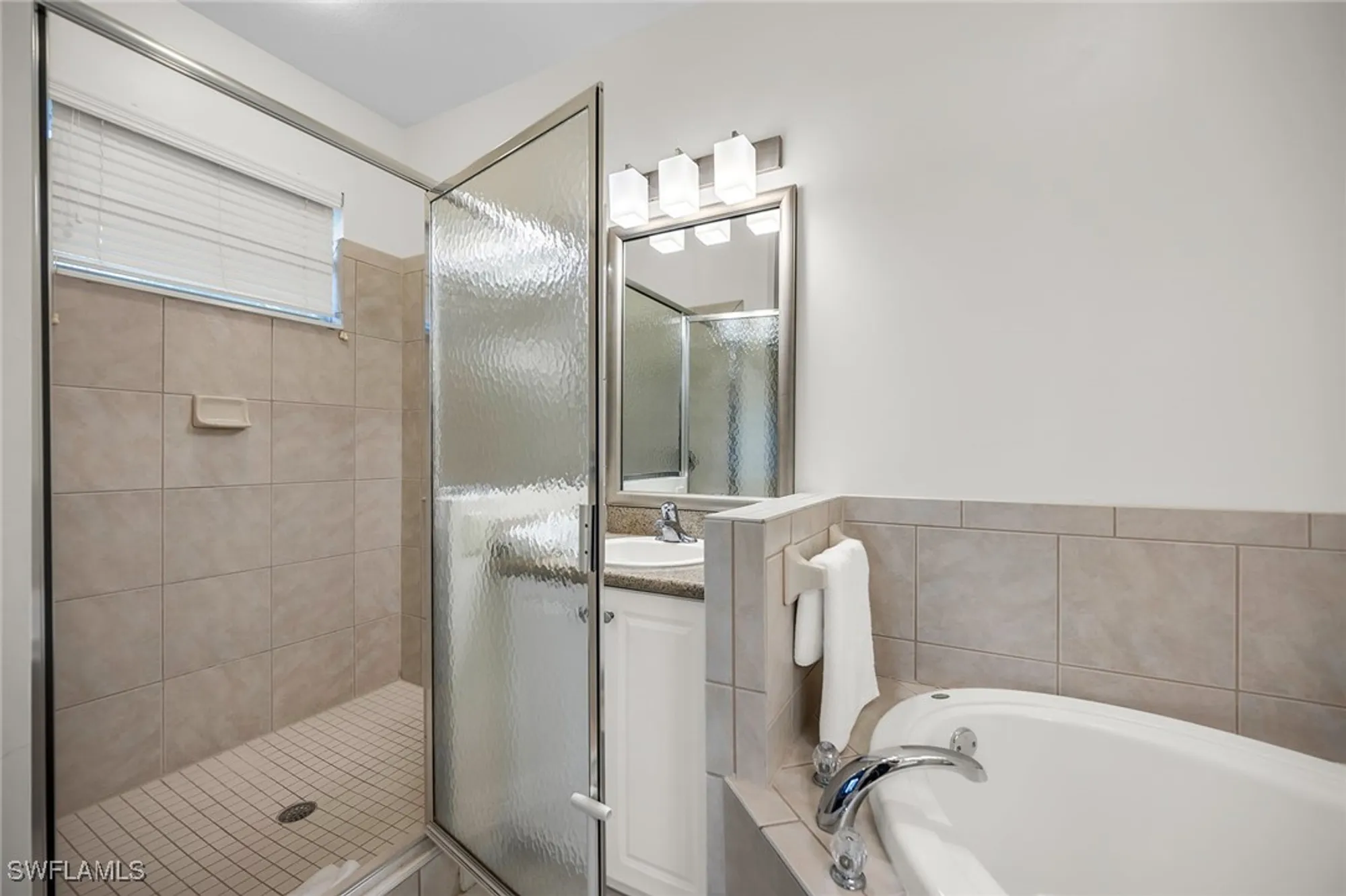 Property Slideshow image 19 of 50 | 7930 mahogany run ln 826, Naples, FL, 34113