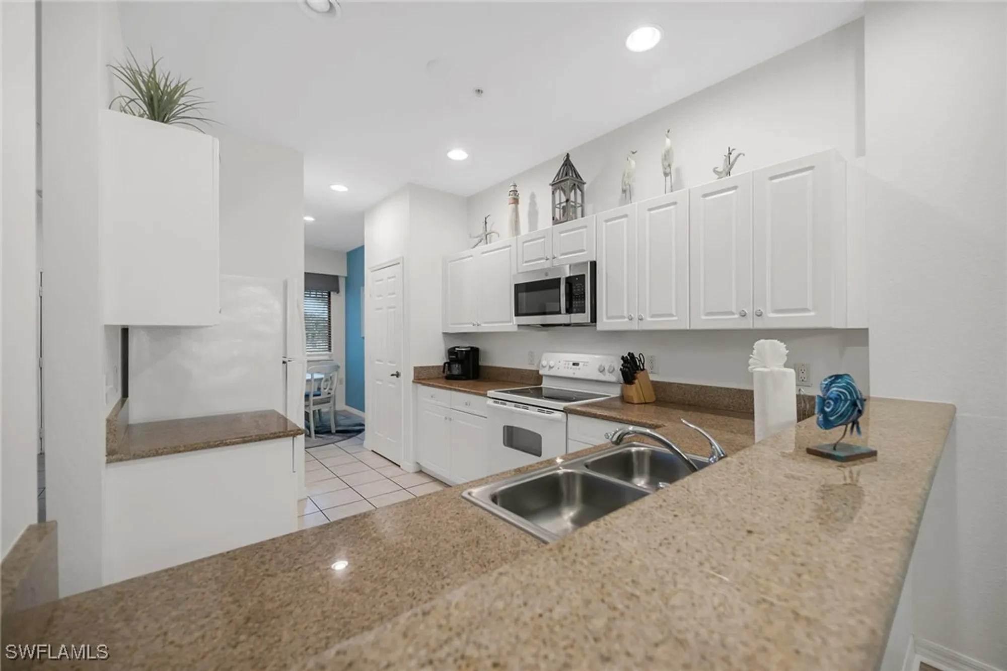 Property Slideshow image 2 of 50 | 7930 mahogany run ln 826, Naples, FL, 34113