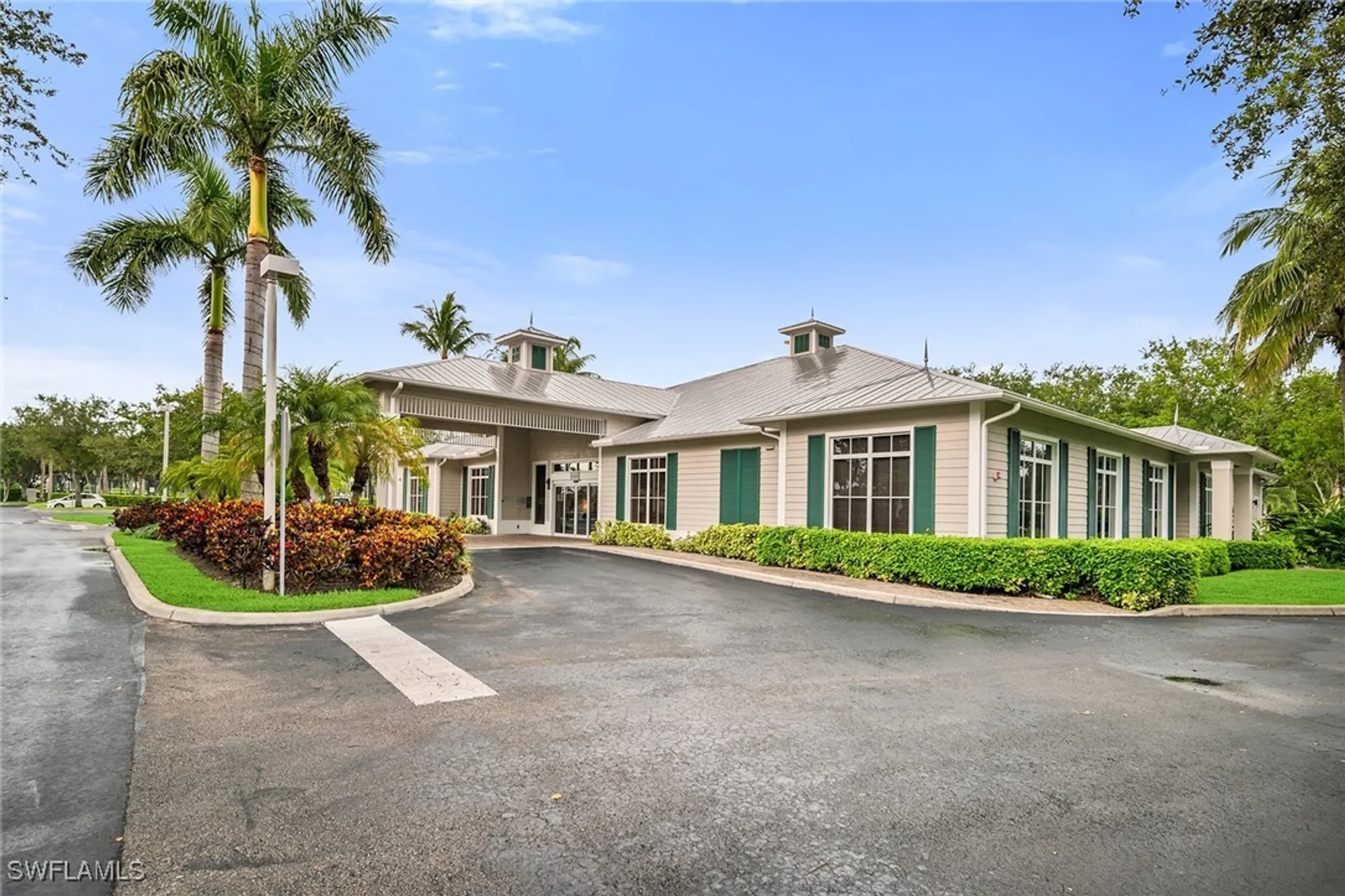 Property Slideshow image 33 of 50 | 7930 mahogany run ln 826, Naples, FL, 34113