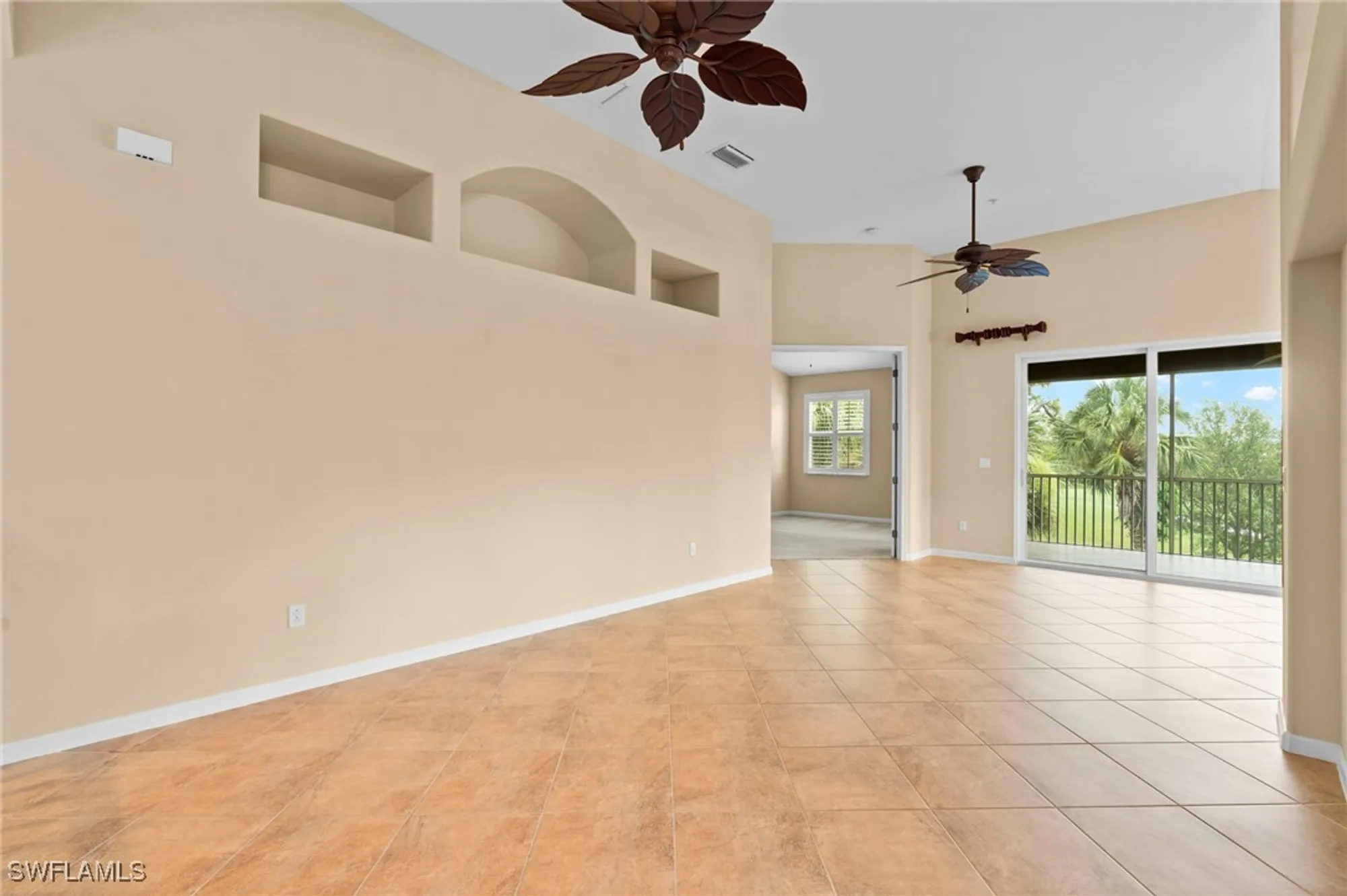 Property Slideshow image 17 of 45 | 6689 alden woods cir 202, Naples, FL, 34113