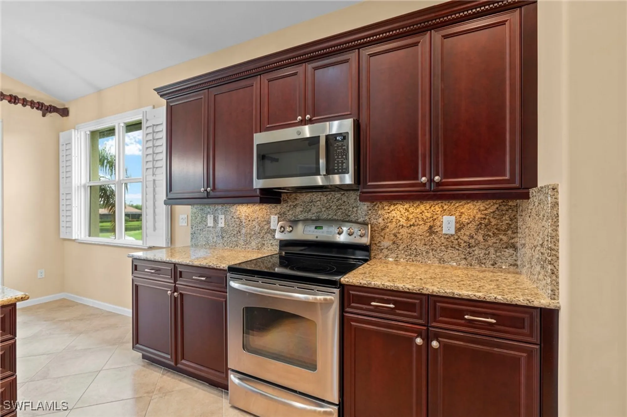 Property Slideshow image 11 of 45 | 6689 alden woods cir 202, Naples, FL, 34113