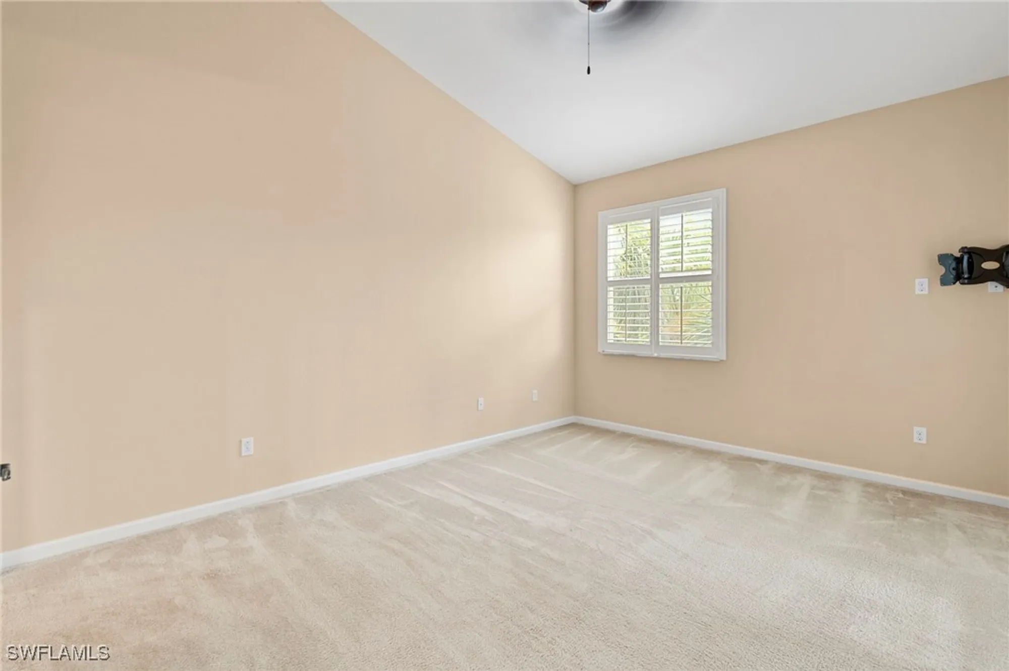 Property Slideshow image 25 of 45 | 6689 alden woods cir 202, Naples, FL, 34113