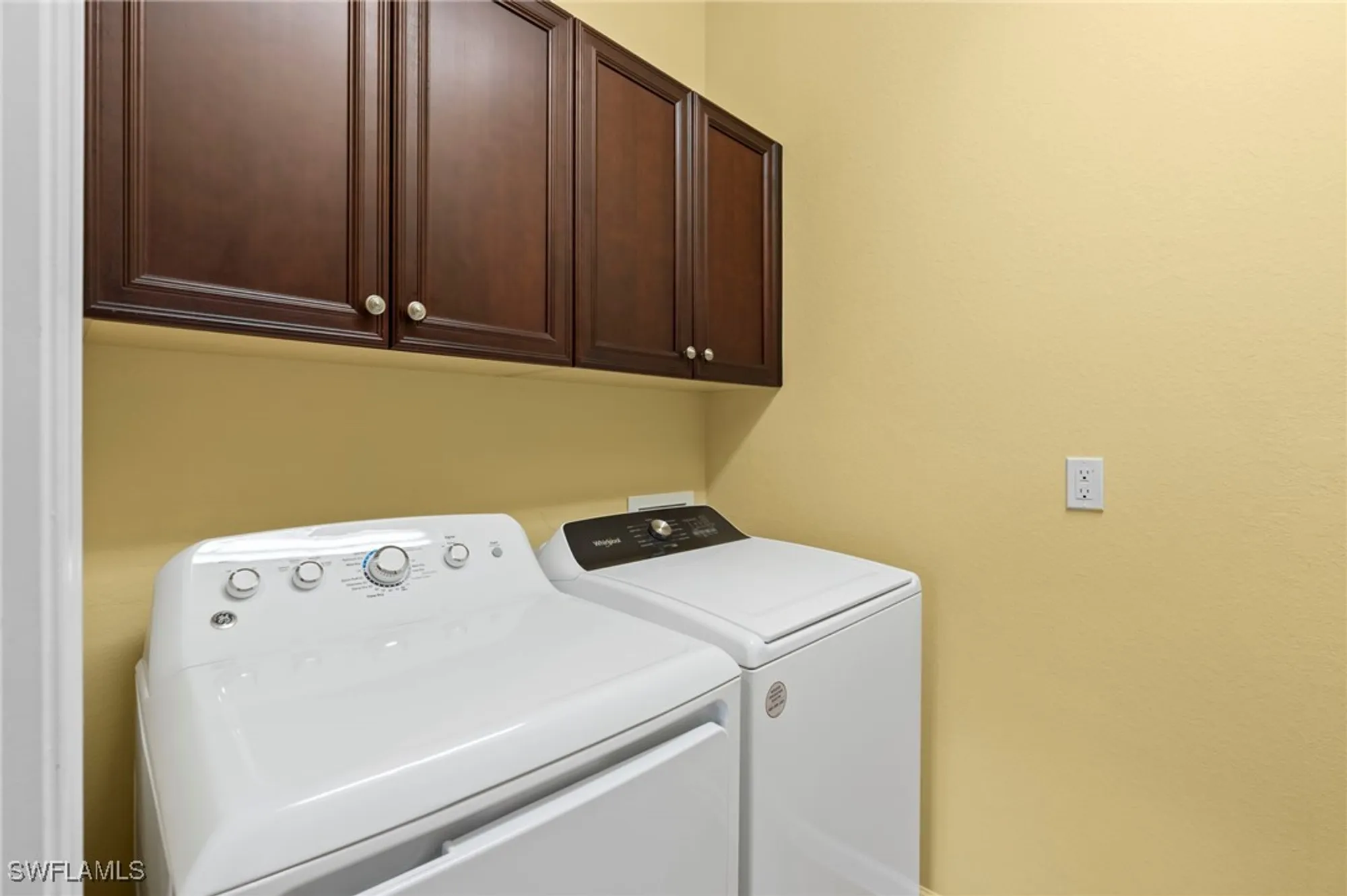 Property Slideshow image 29 of 45 | 6689 alden woods cir 202, Naples, FL, 34113