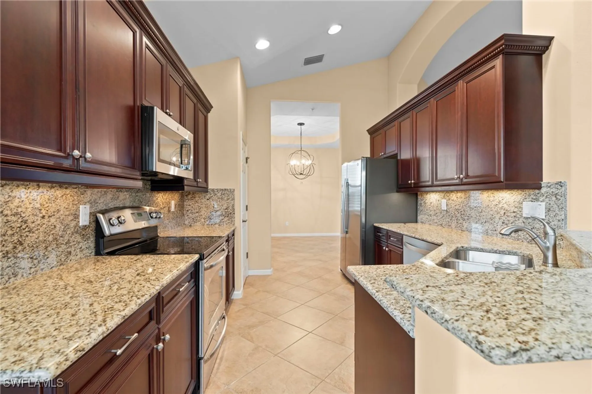 Property Slideshow image 9 of 45 | 6689 alden woods cir 202, Naples, FL, 34113