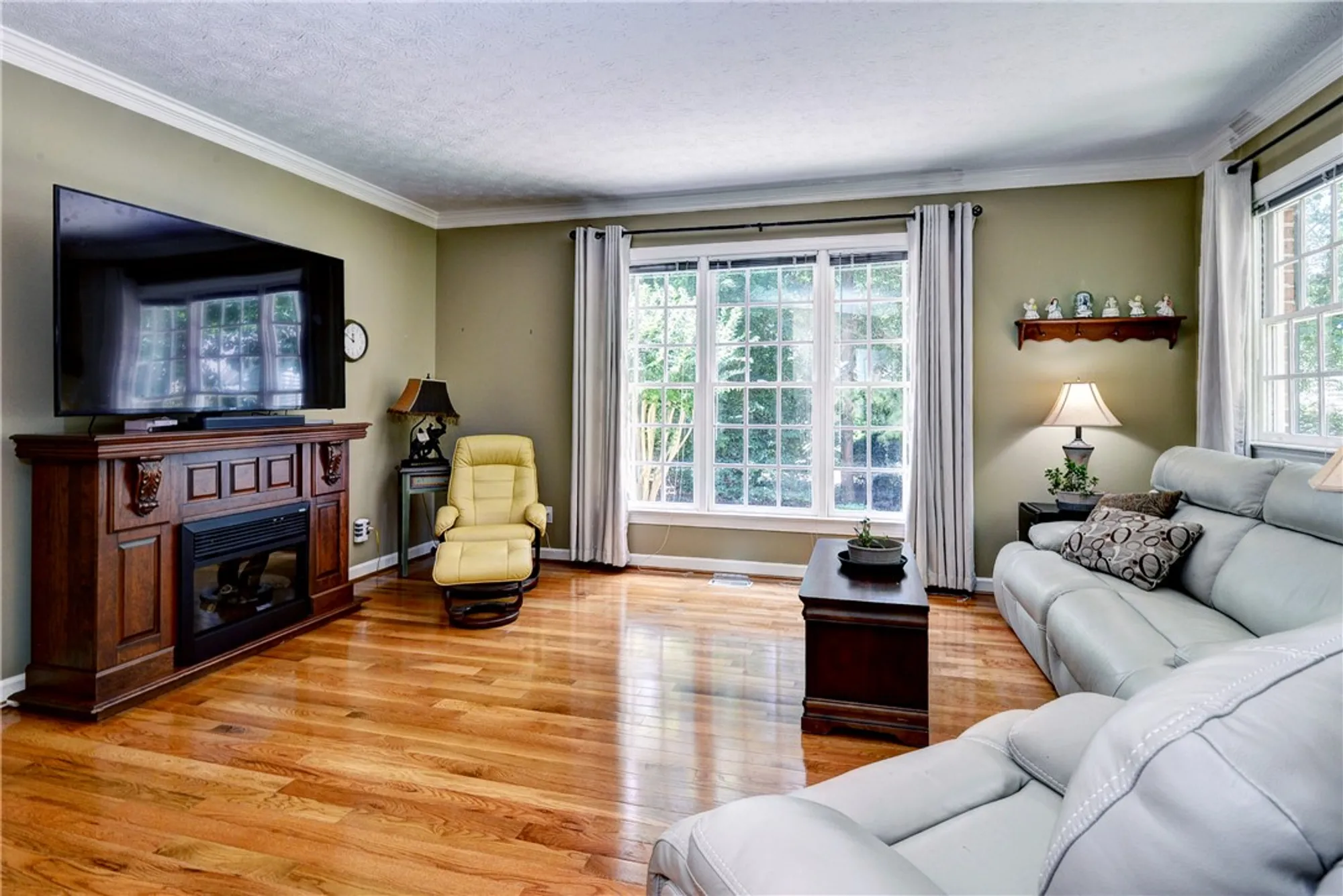 Property Slideshow image 17 of 35 | 136 meadowbrook, Williamsburg, VA, 23188