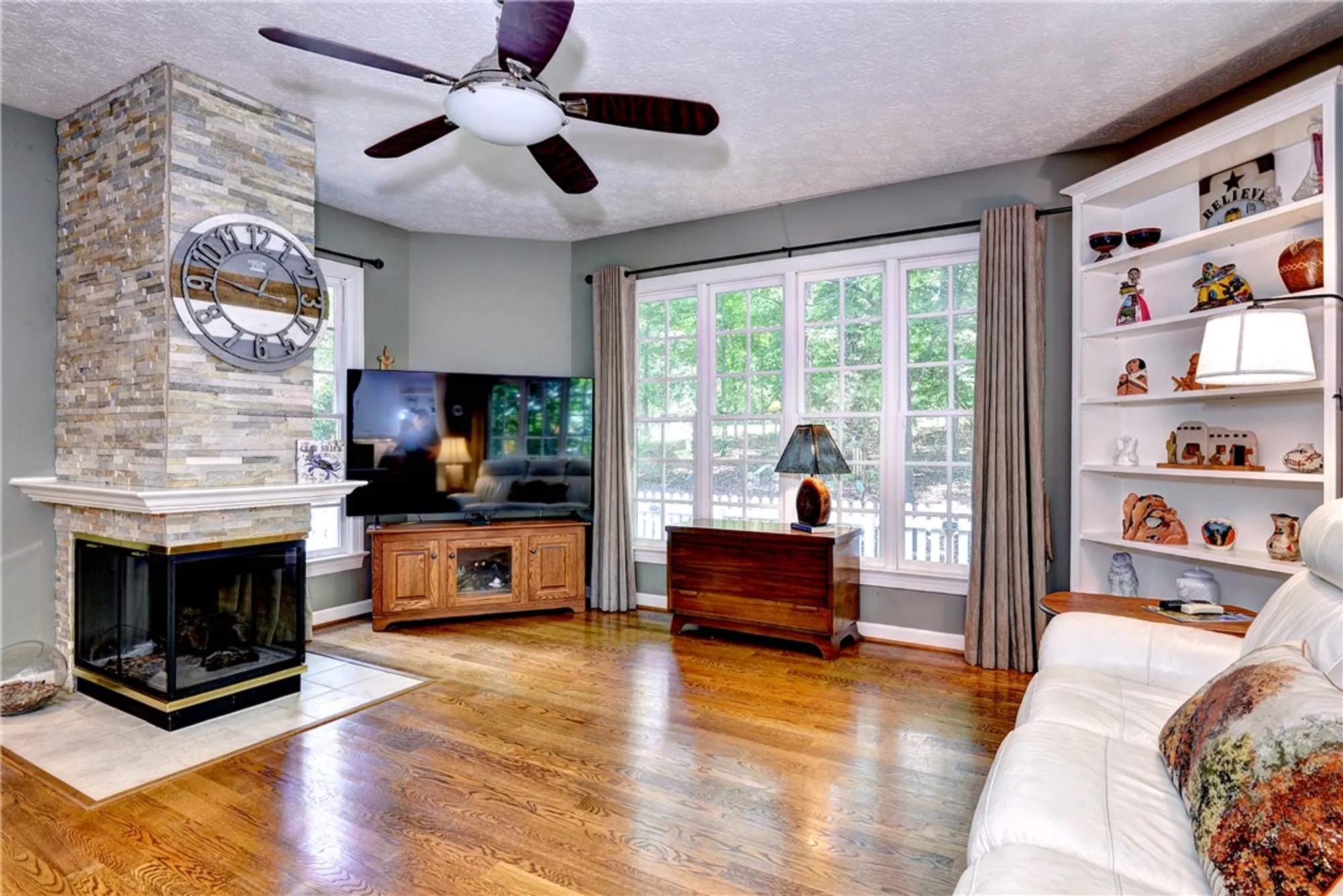 Property Slideshow image 4 of 35 | 136 meadowbrook, Williamsburg, VA, 23188