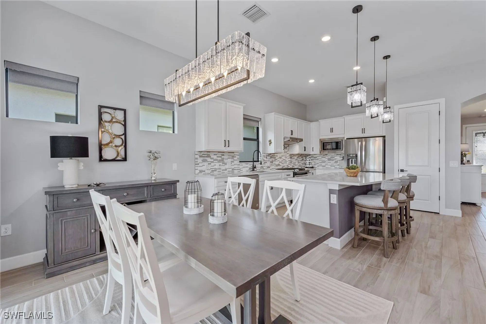 Property Slideshow image 16 of 50 | 2740 amaranda ct, Naples, FL, 34114