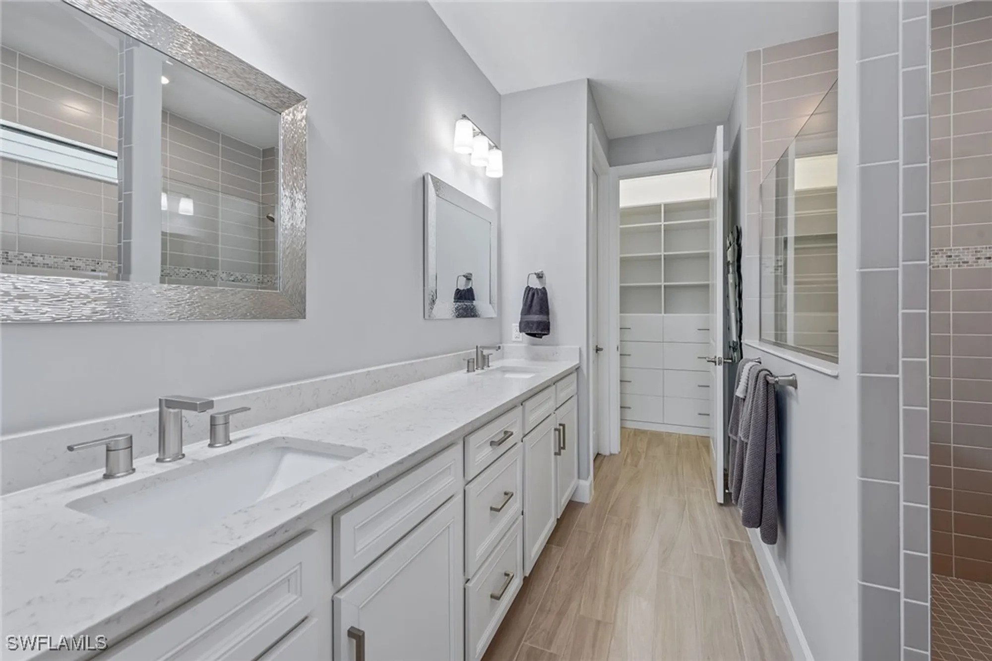 Property Slideshow image 20 of 50 | 2740 amaranda ct, Naples, FL, 34114