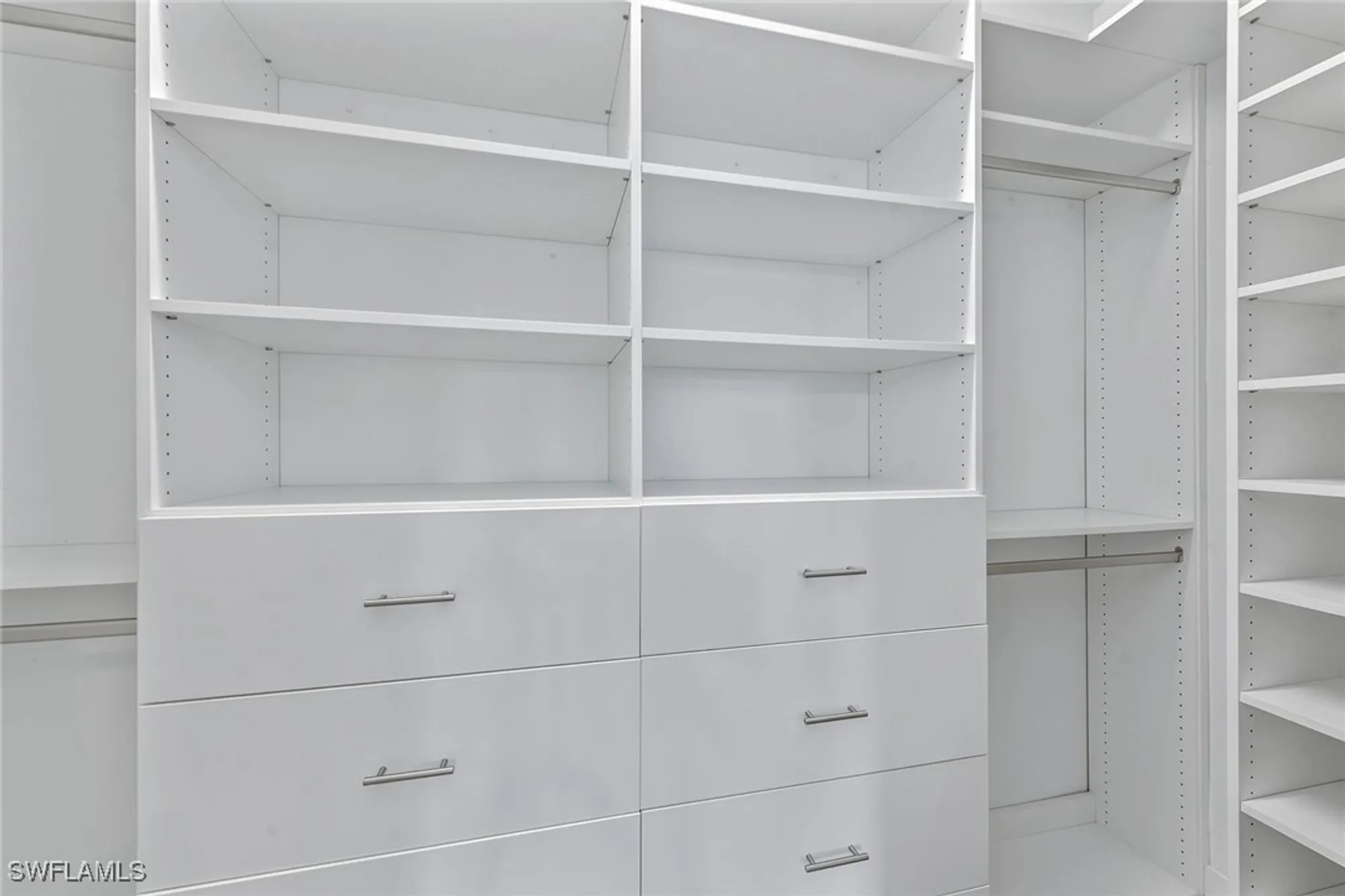 Property Slideshow image 21 of 50 | 2740 amaranda ct, Naples, FL, 34114