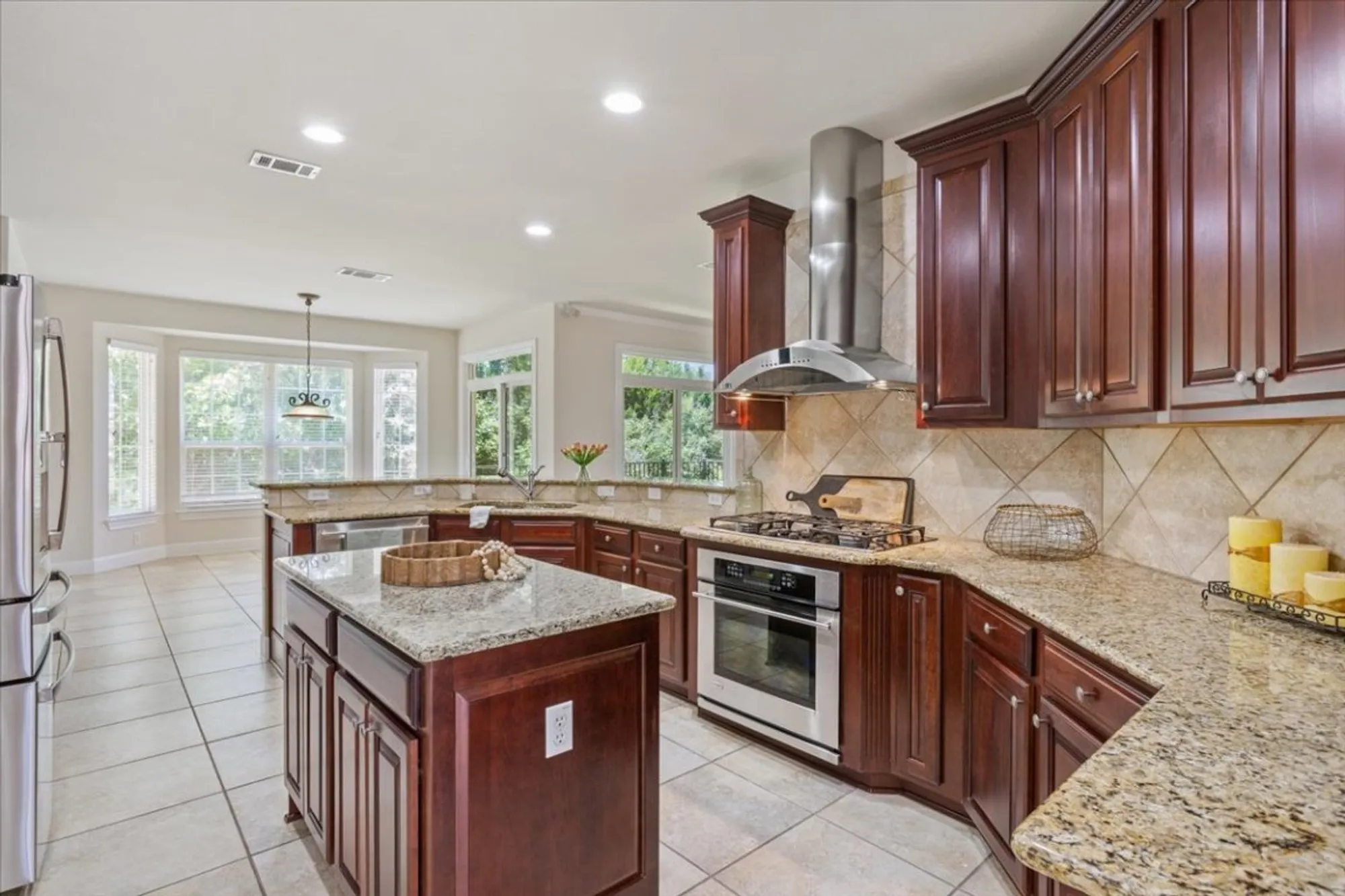 Property Slideshow image 11 of 40 | 114 caddo lake trl, Georgetown, TX, 78633