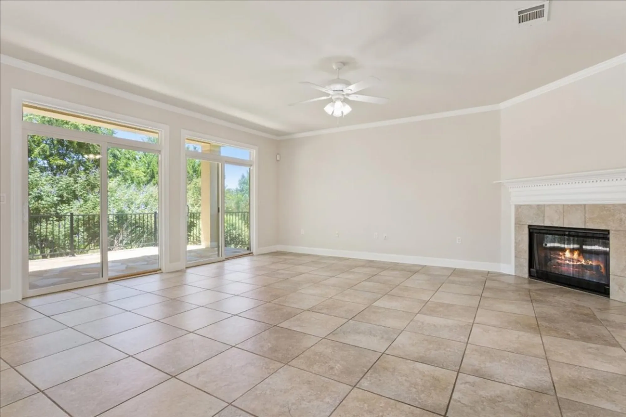 Property Slideshow image 6 of 40 | 114 caddo lake trl, Georgetown, TX, 78633