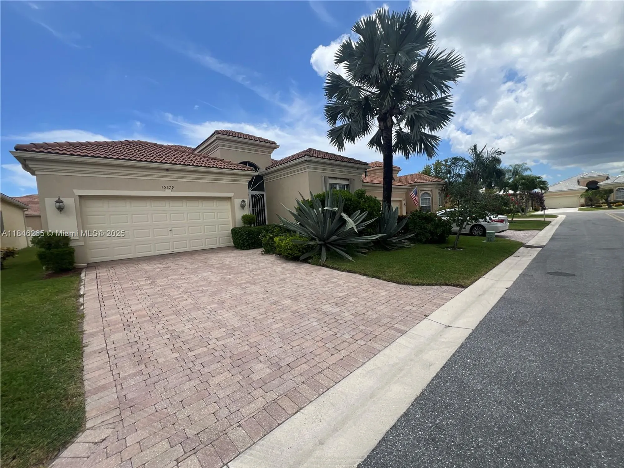 Property Slideshow image 2 of 50 | 15379 fiorenza cir, Delray Beach, FL, 33446