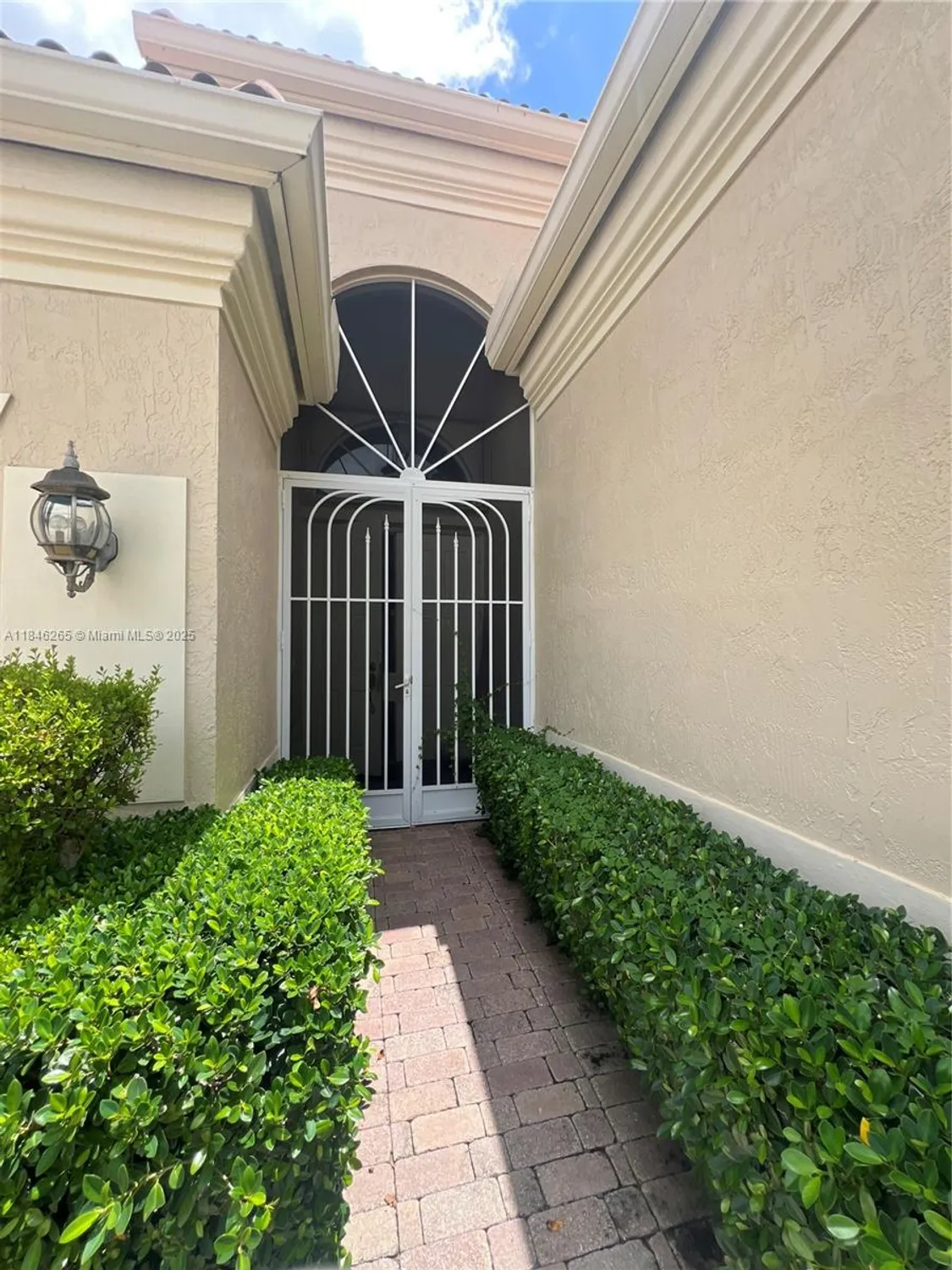 Property Slideshow image 4 of 50 | 15379 fiorenza cir, Delray Beach, FL, 33446