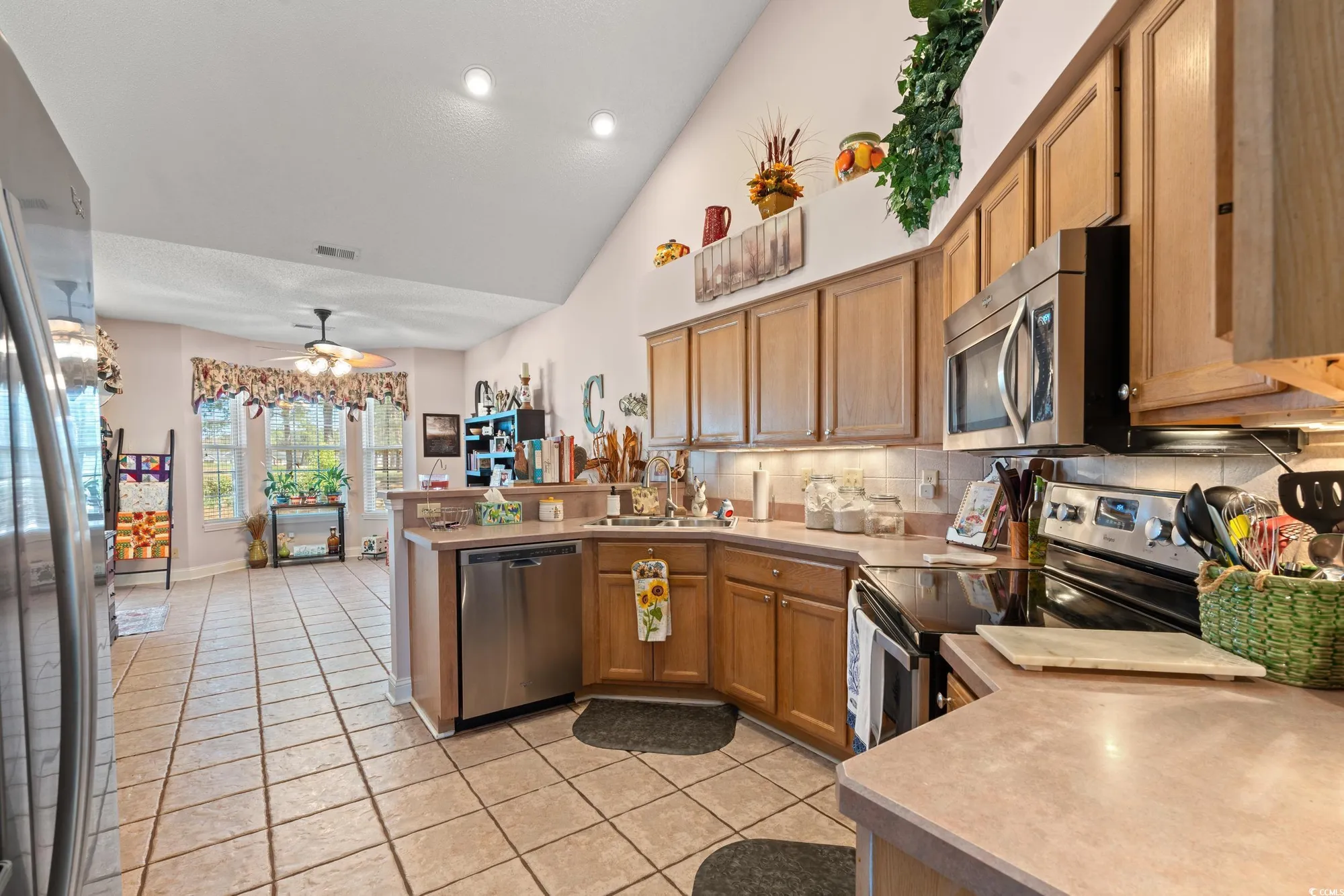 Property Slideshow image 9 of 22 | 542 sand ridge rd, Conway, SC, 29526