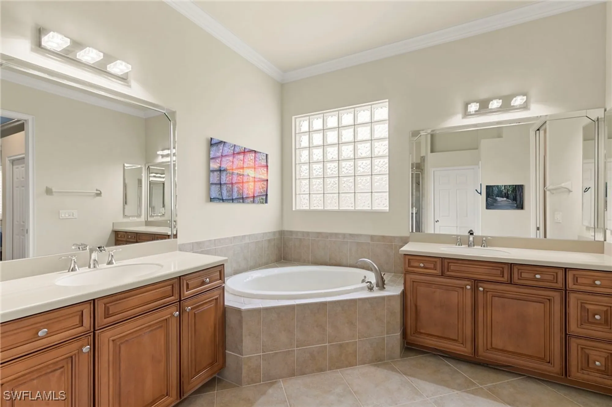 Property Slideshow image 20 of 50 | 10512 heritage bay blvd, Naples, FL, 34120