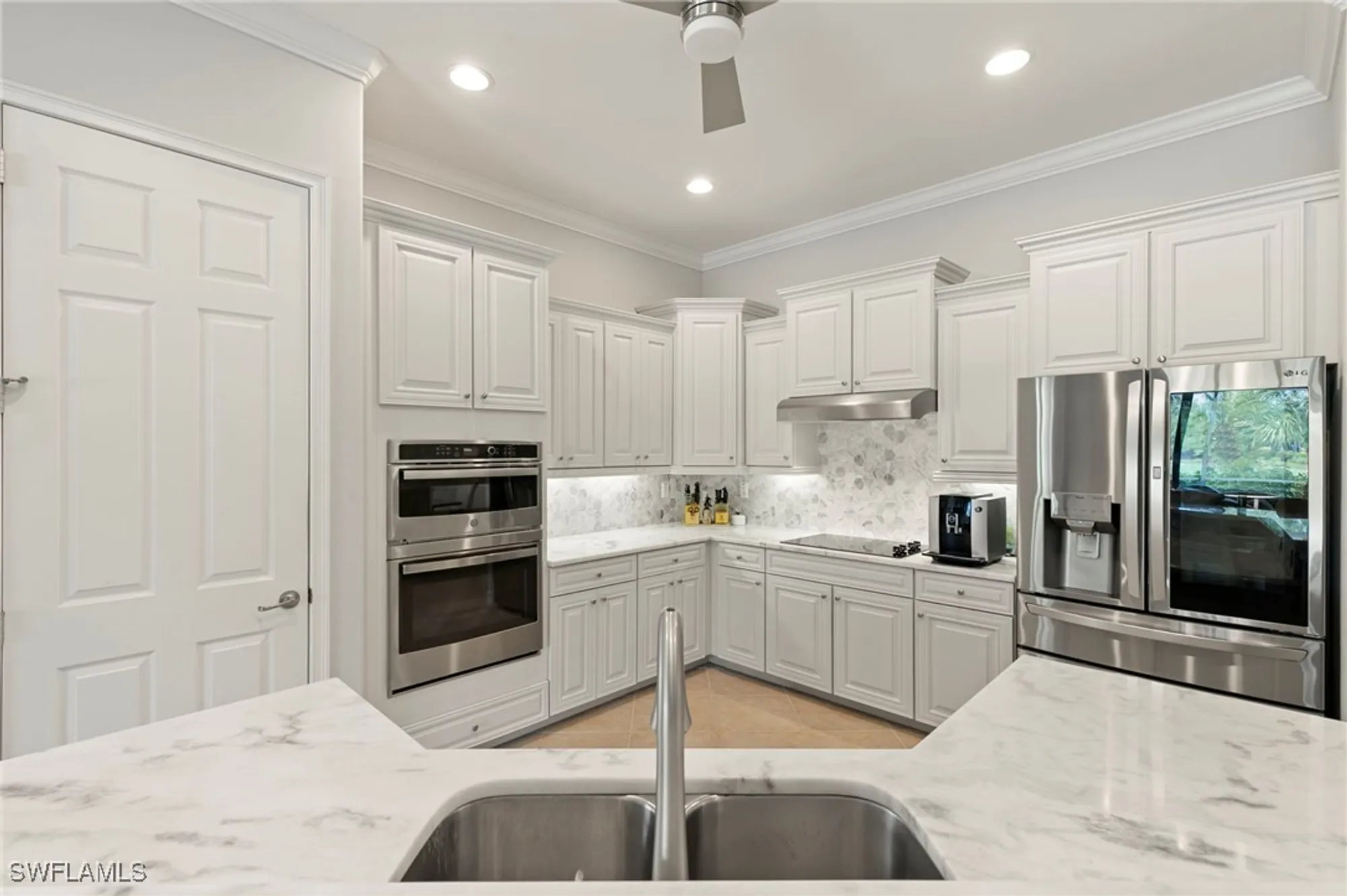 Property Slideshow image 8 of 50 | 10512 heritage bay blvd, Naples, FL, 34120