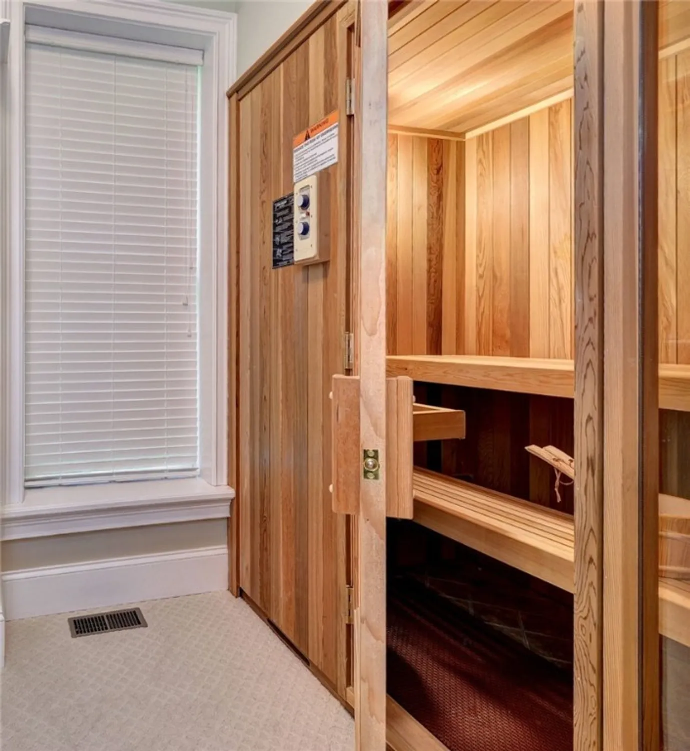 Property Slideshow image 29 of 48 | 1749 founders hl, Williamsburg, VA, 23185