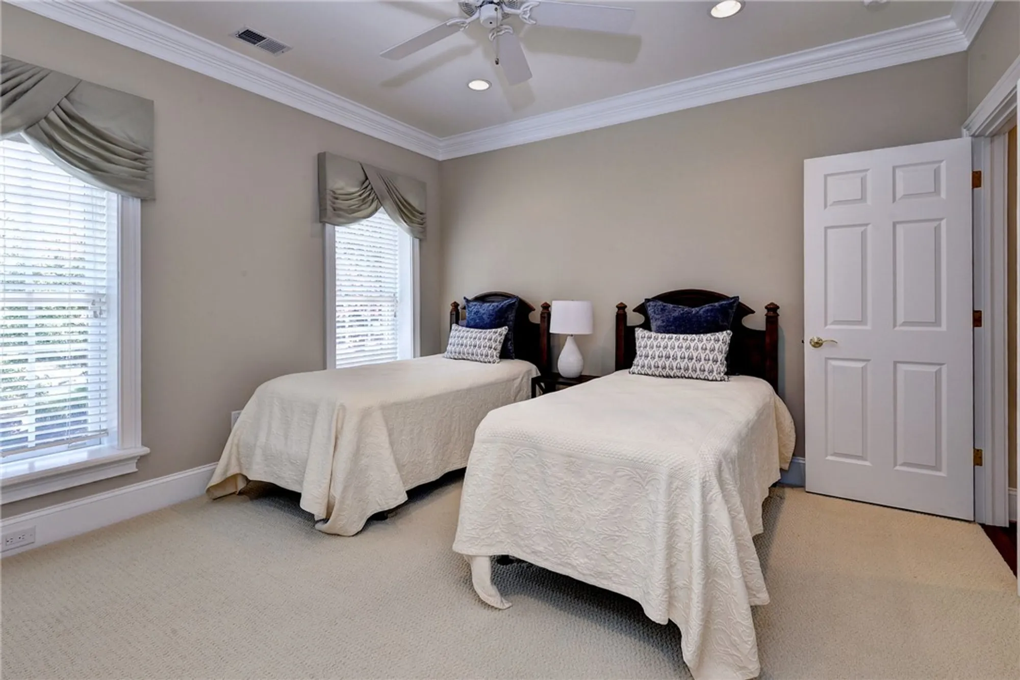 Property Slideshow image 36 of 48 | 1749 founders hl, Williamsburg, VA, 23185