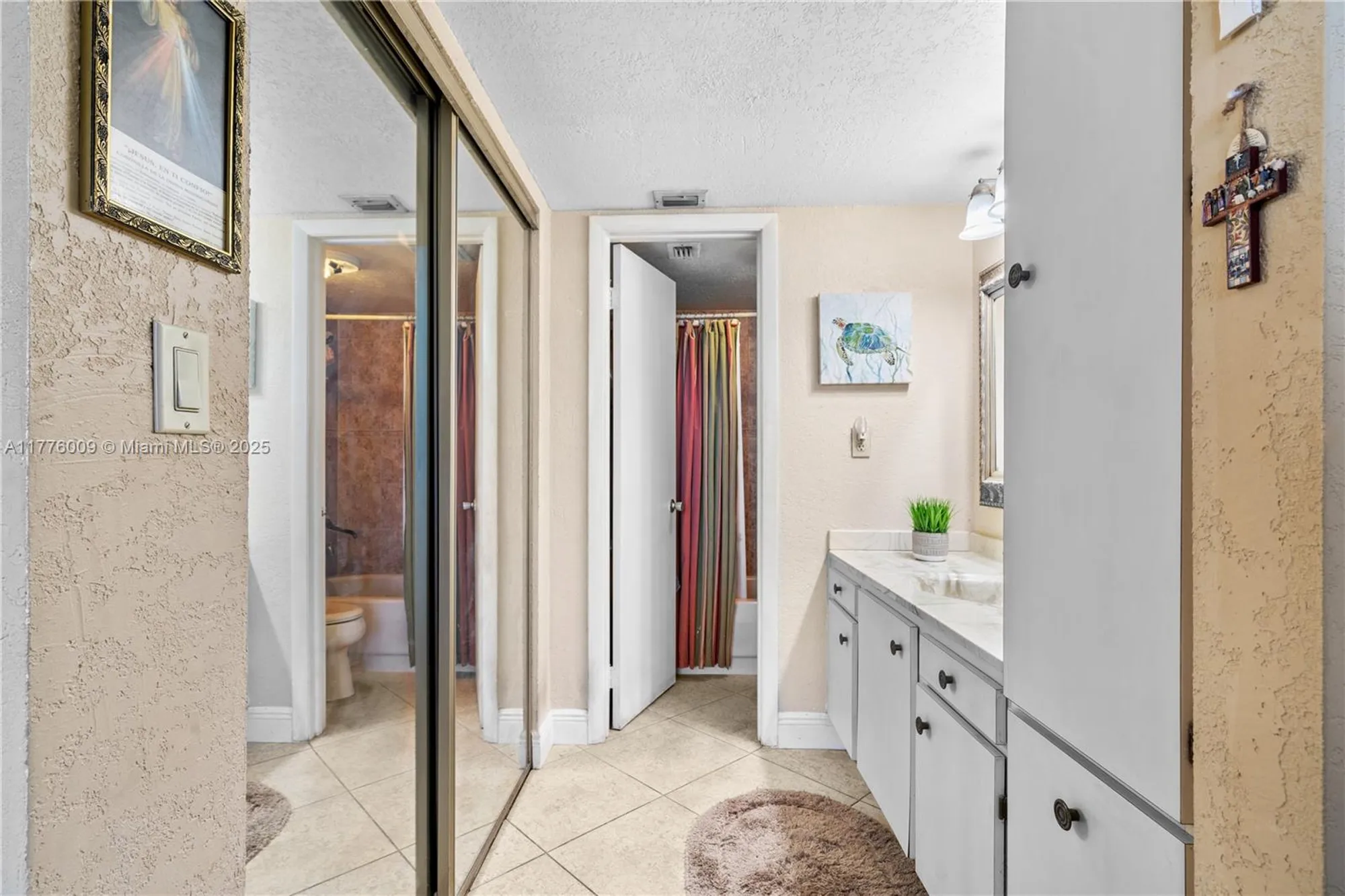 Property Slideshow image 18 of 42 | 901 colony point cir 503, Pembroke Pines, FL, 33026