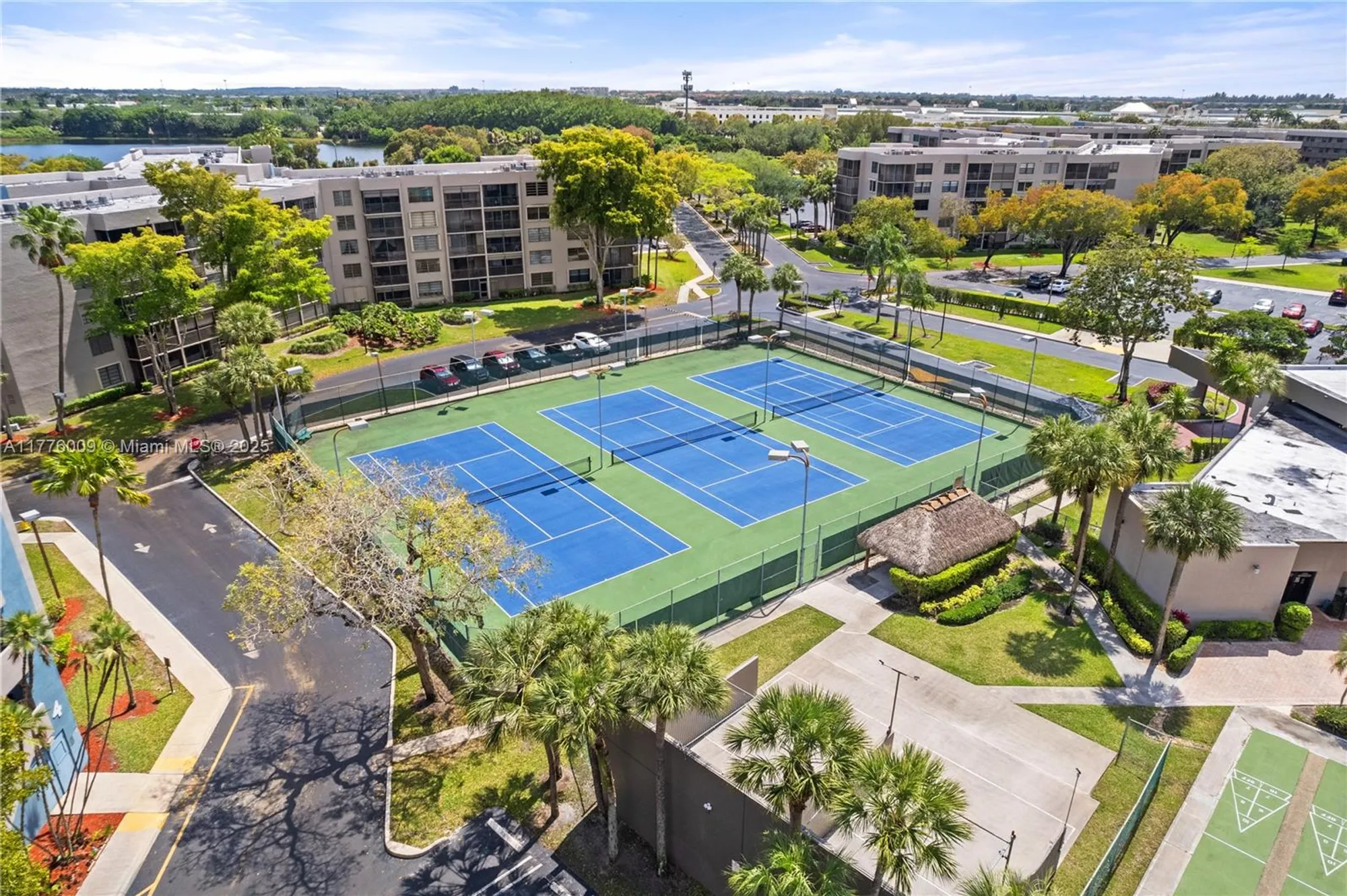 Property Slideshow image 35 of 42 | 901 colony point cir 503, Pembroke Pines, FL, 33026