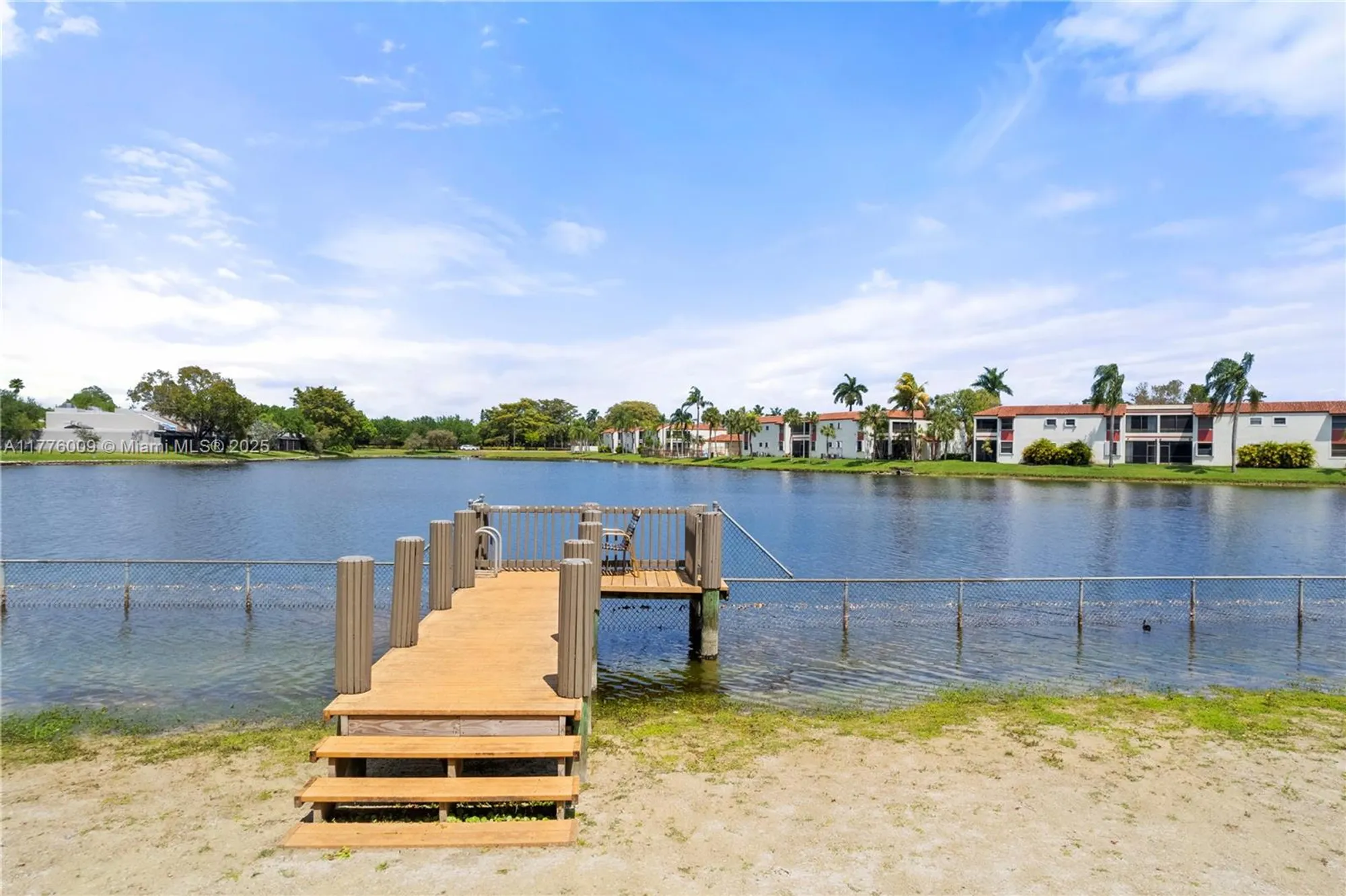 Property Slideshow image 32 of 42 | 901 colony point cir 503, Pembroke Pines, FL, 33026
