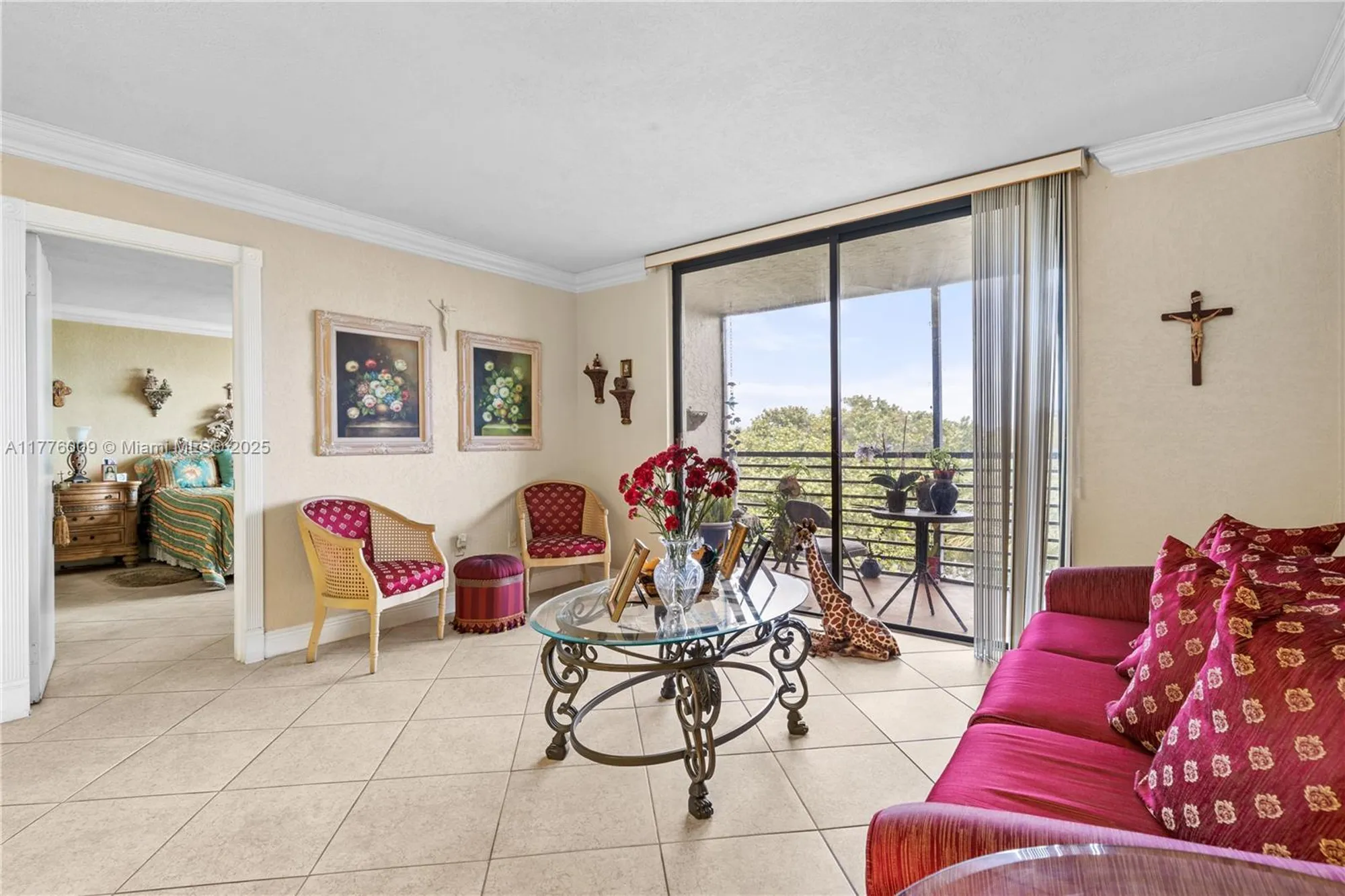 Property Slideshow image 4 of 42 | 901 colony point cir 503, Pembroke Pines, FL, 33026