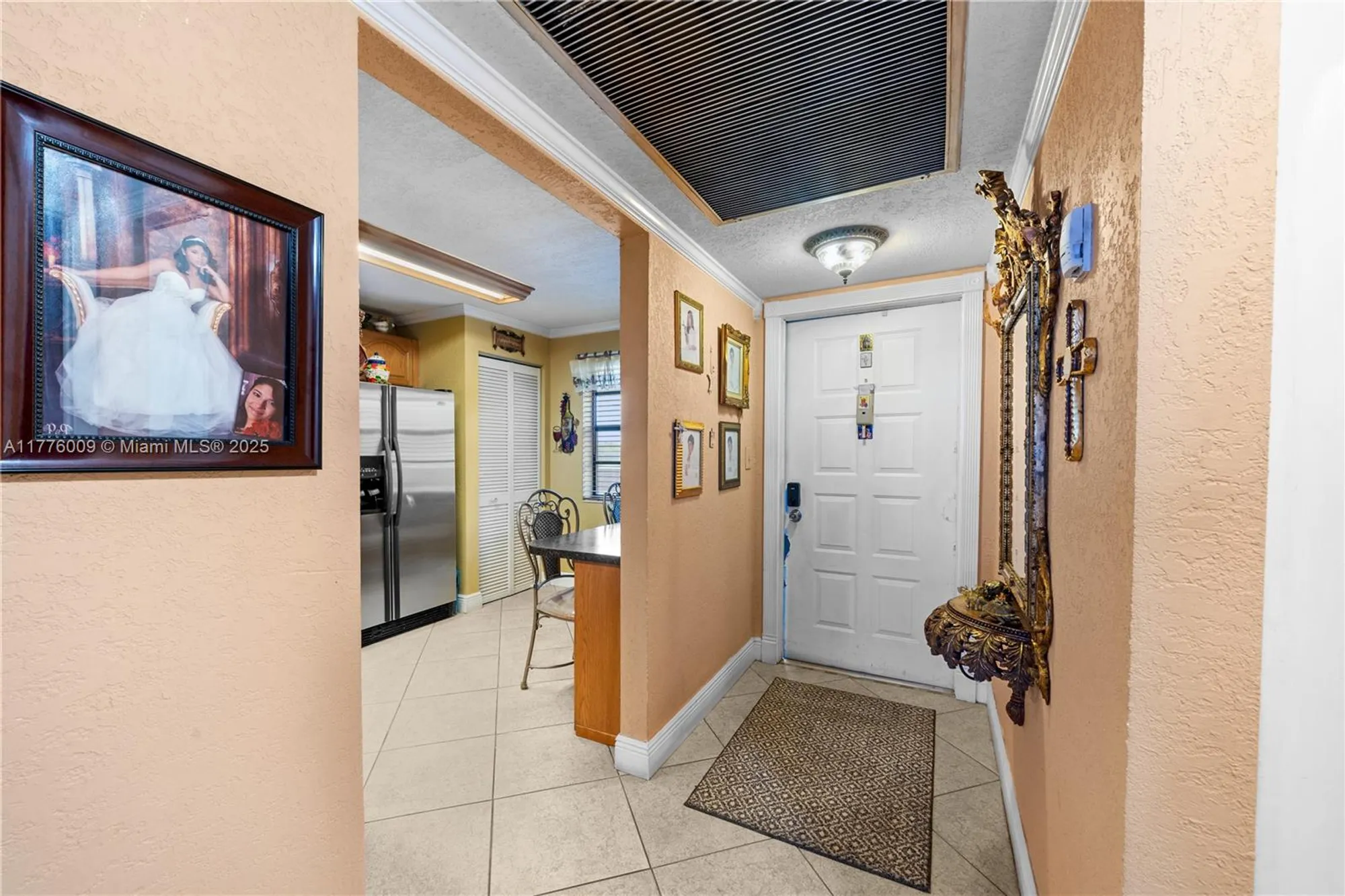 Property Slideshow image 7 of 42 | 901 colony point cir 503, Pembroke Pines, FL, 33026