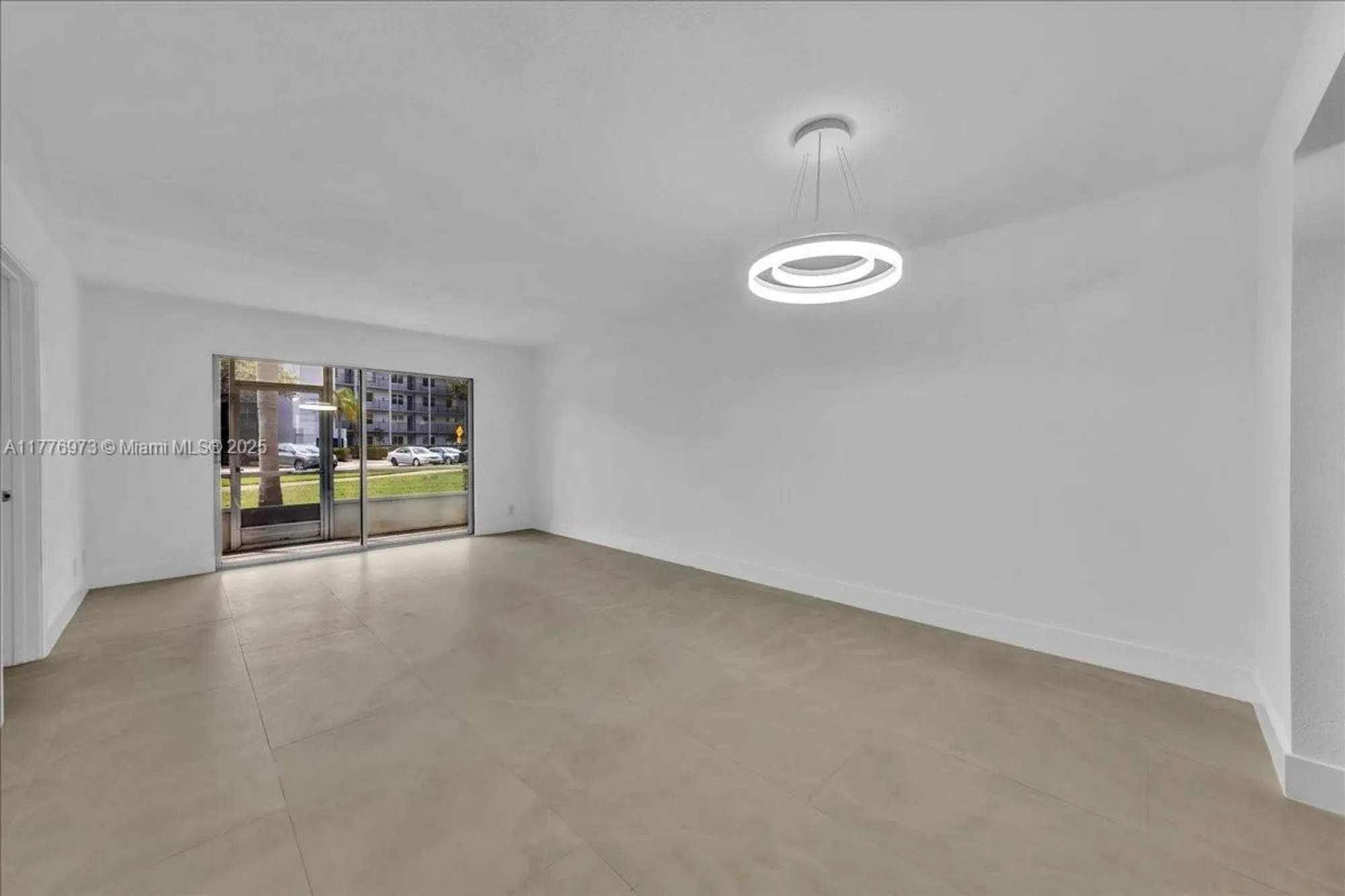 Property Slideshow image 25 of 79 | 650 sw 124th ter 105p, Pembroke Pines, FL, 33027