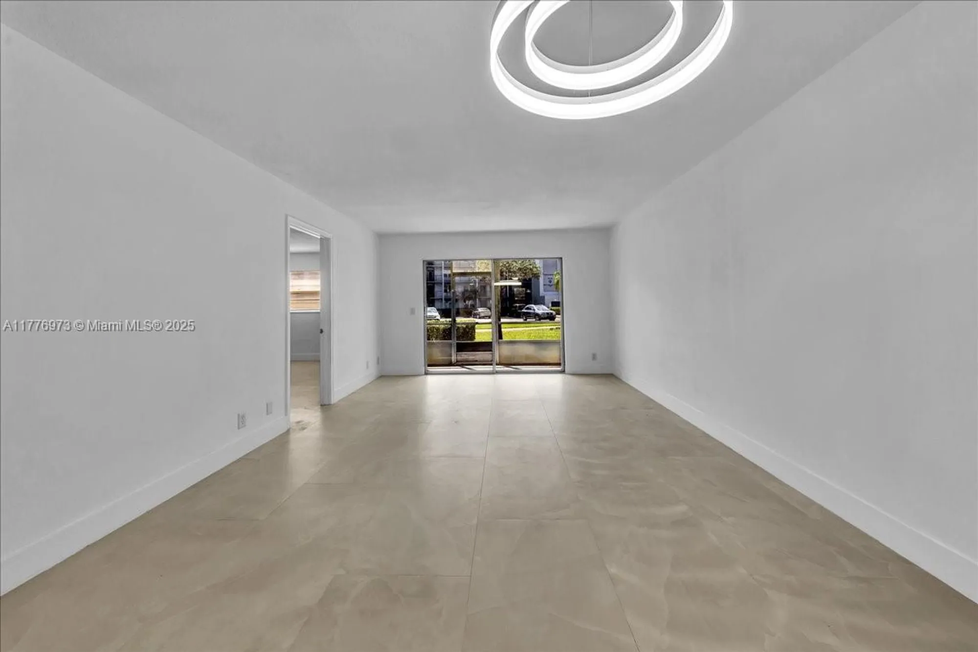 Property Slideshow image 27 of 79 | 650 sw 124th ter 105p, Pembroke Pines, FL, 33027