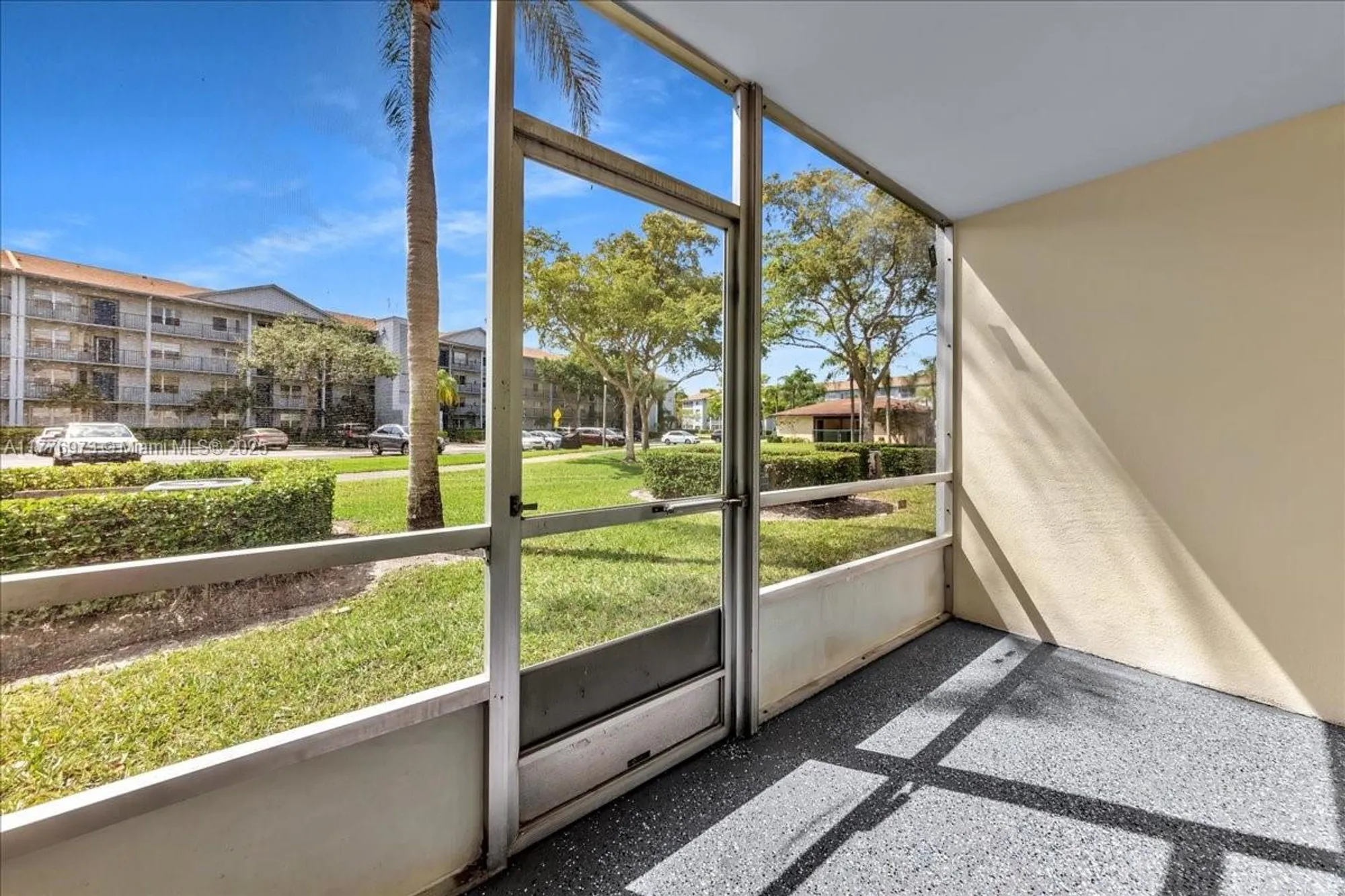 Property Slideshow image 39 of 79 | 650 sw 124th ter 105p, Pembroke Pines, FL, 33027
