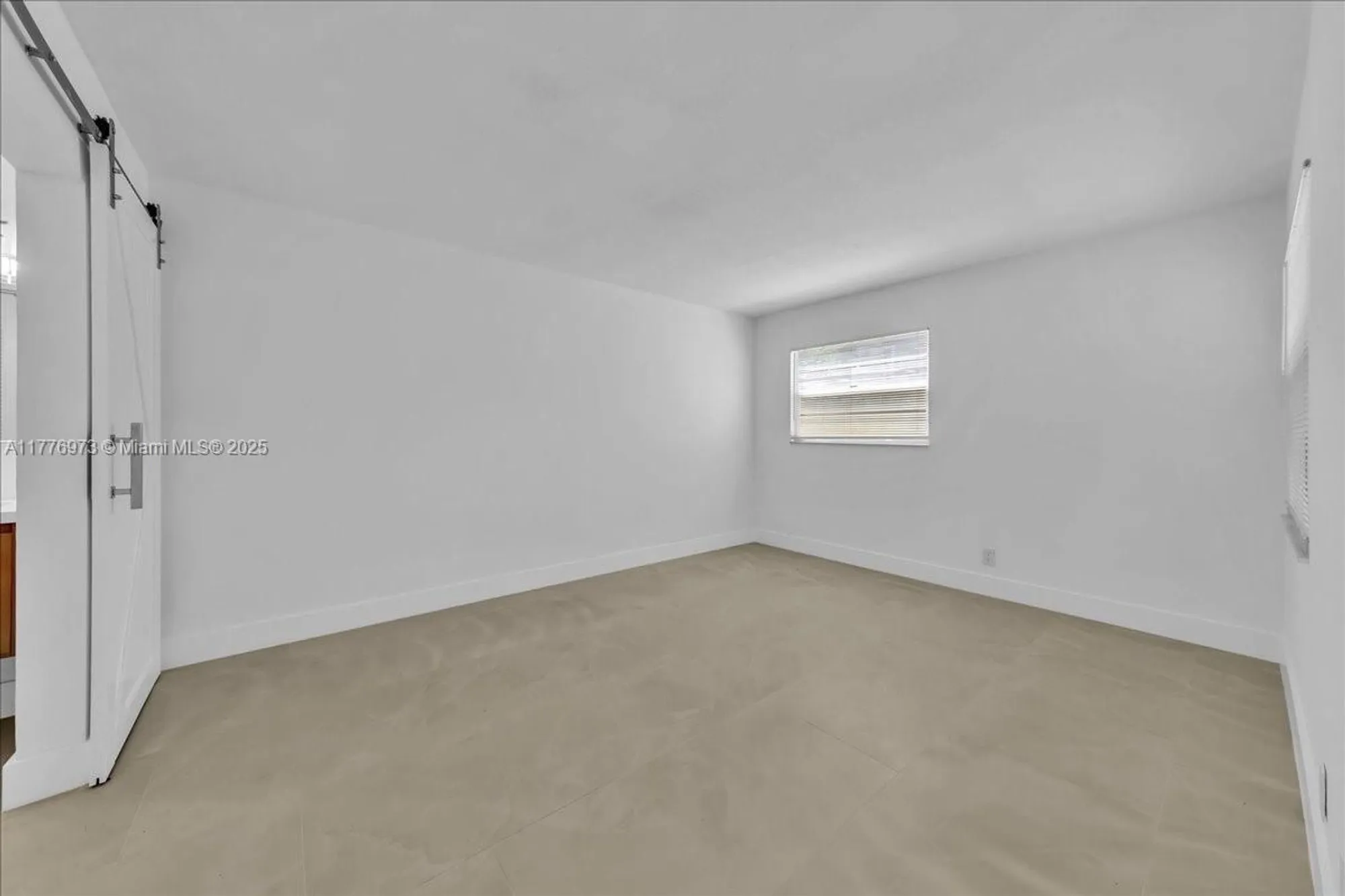 Property Slideshow image 31 of 79 | 650 sw 124th ter 105p, Pembroke Pines, FL, 33027