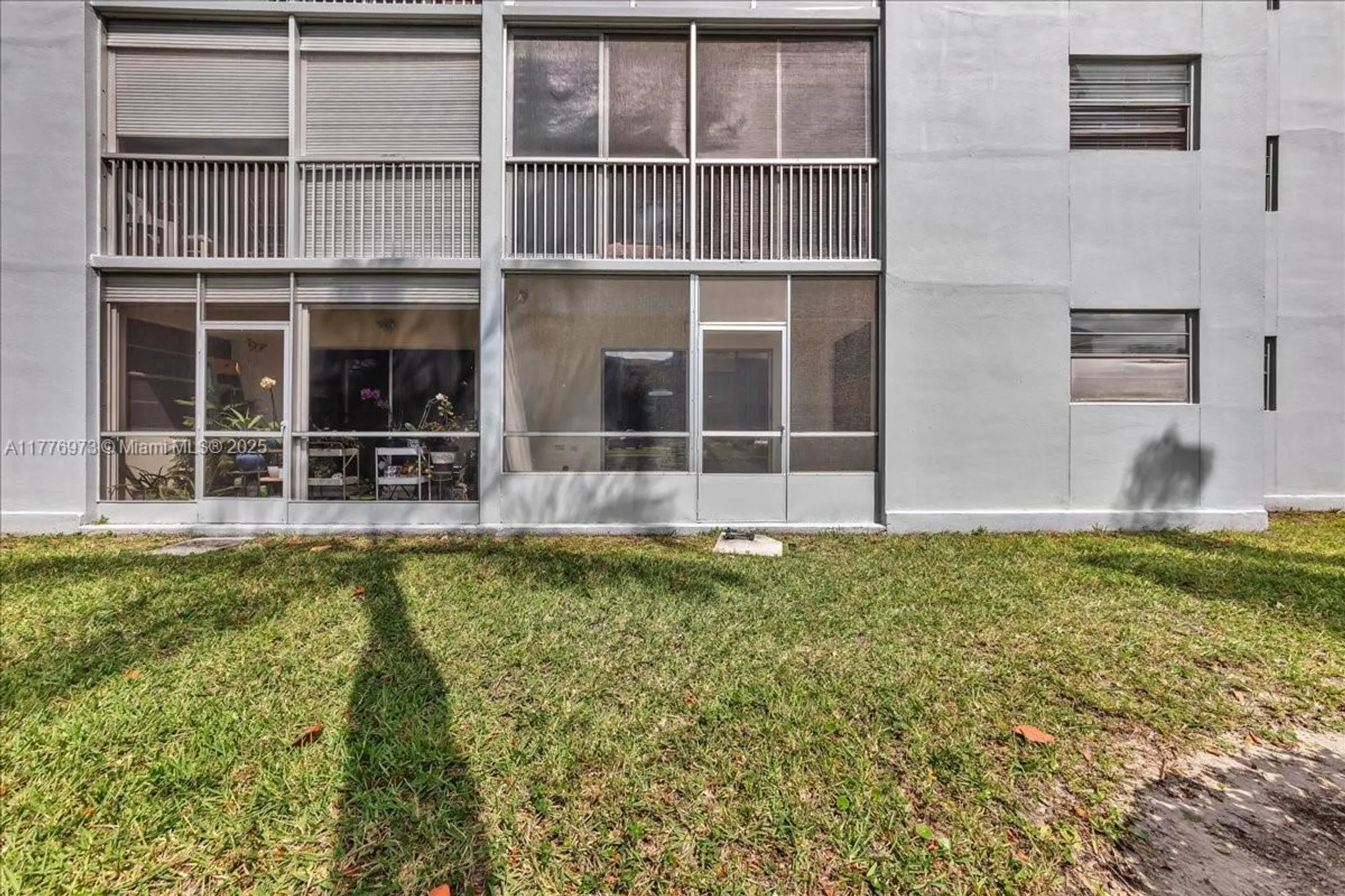 Property Slideshow image 44 of 79 | 650 sw 124th ter 105p, Pembroke Pines, FL, 33027