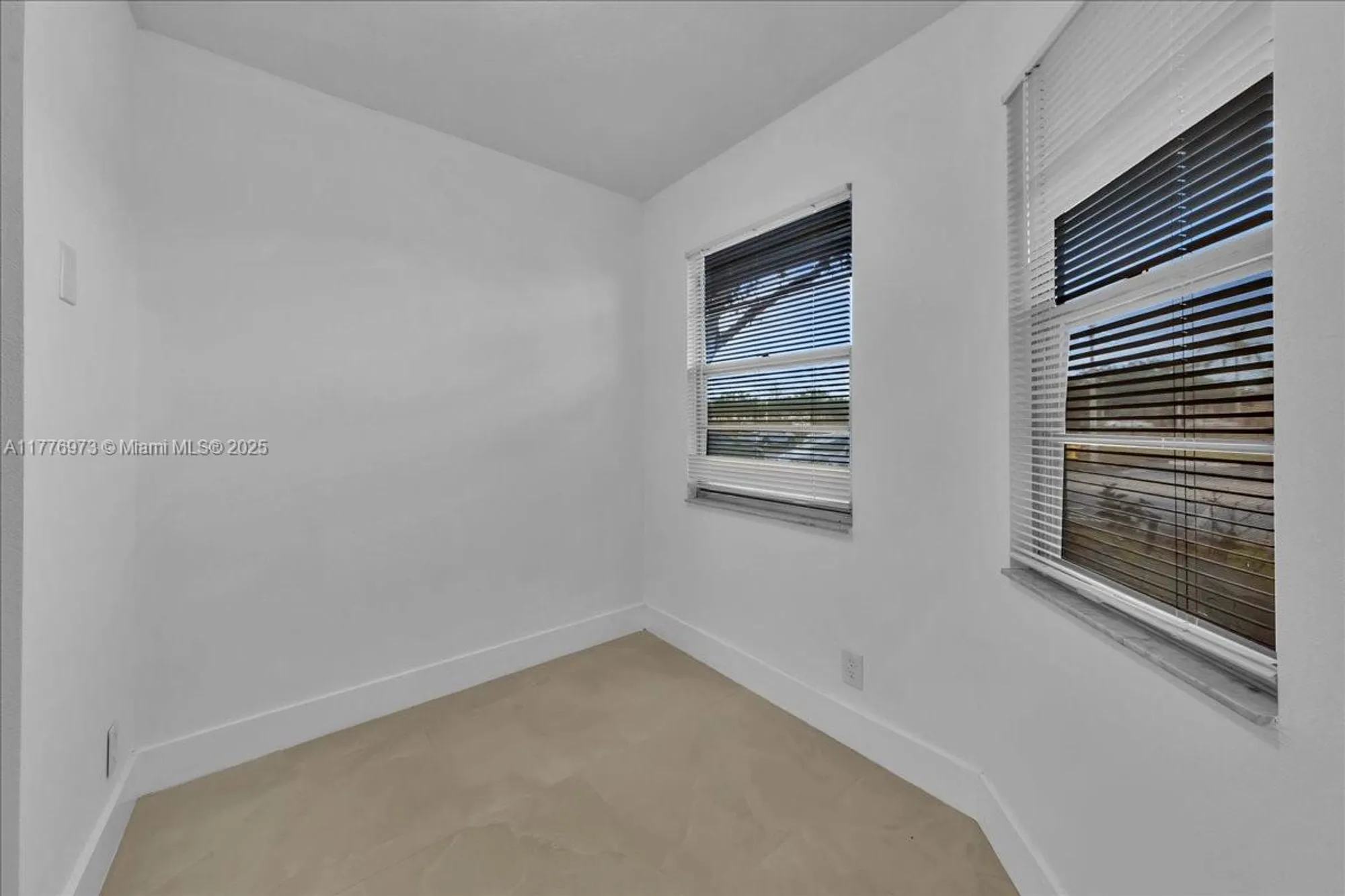 Property Slideshow image 7 of 79 | 650 sw 124th ter 105p, Pembroke Pines, FL, 33027