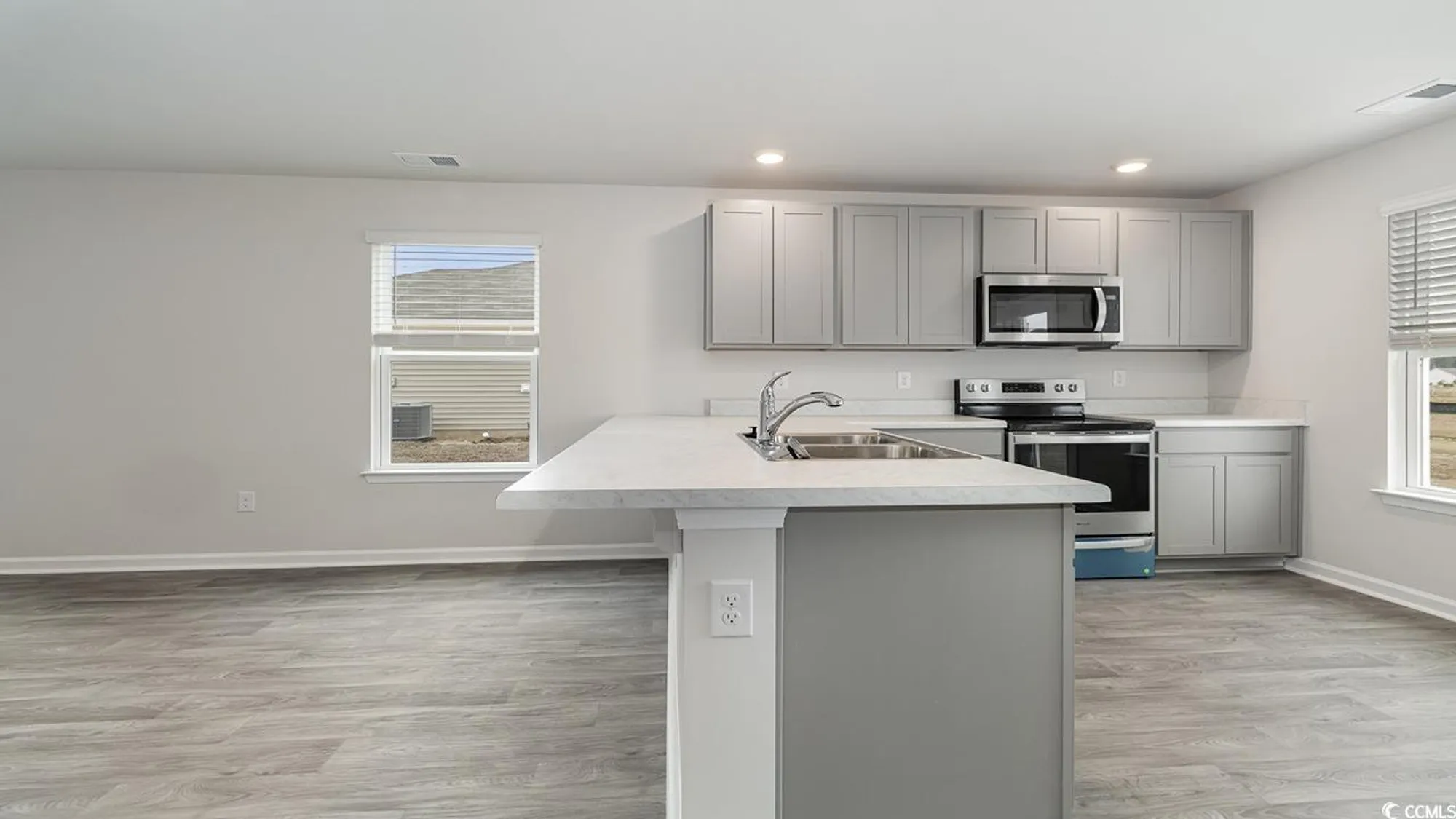 Property Slideshow image 8 of 23 | 624 culmen ct, Myrtle Beach, SC, 29588