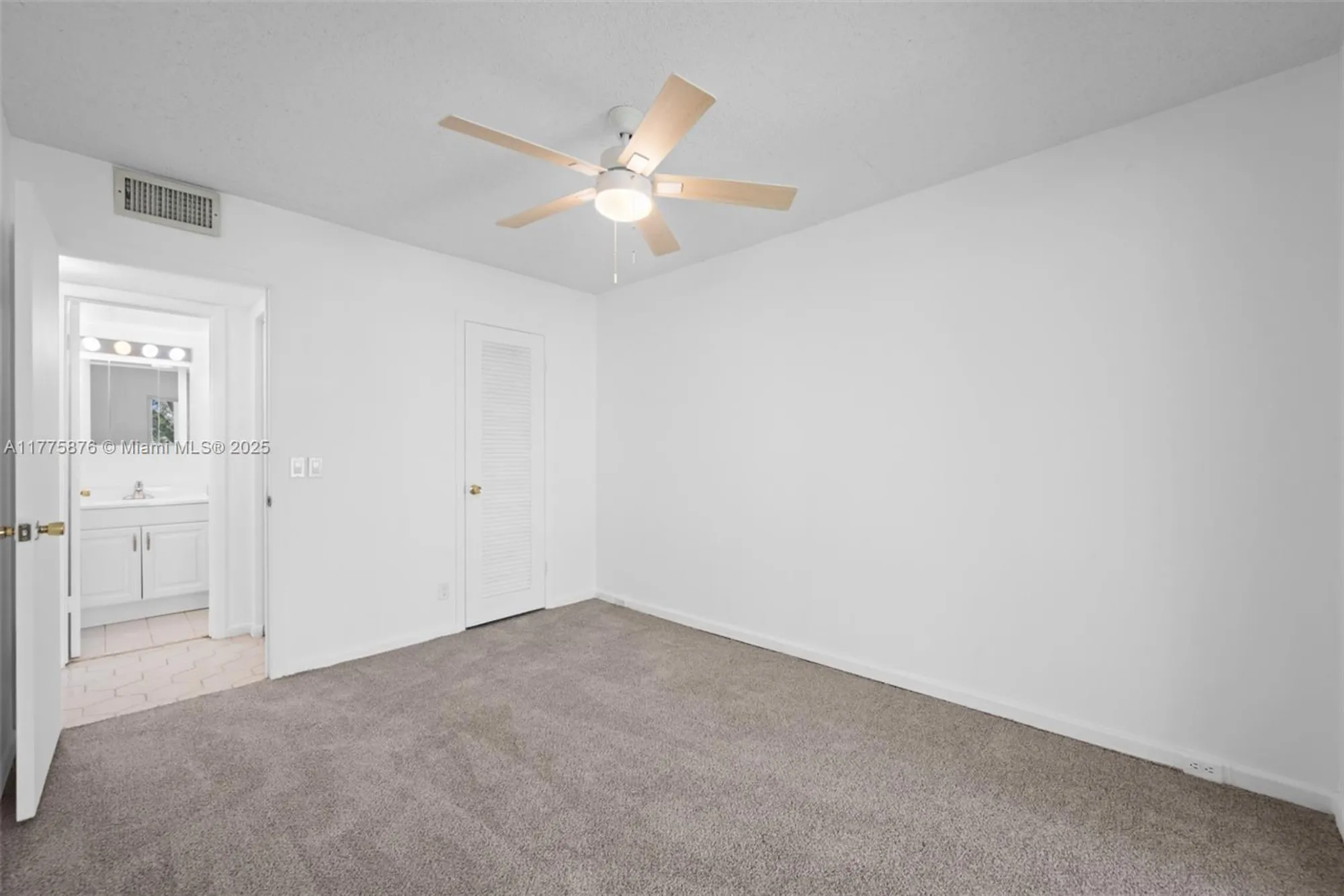 Property Slideshow image 13 of 27 | 45 islewood b # 45, Deerfield Beach, FL, 33442