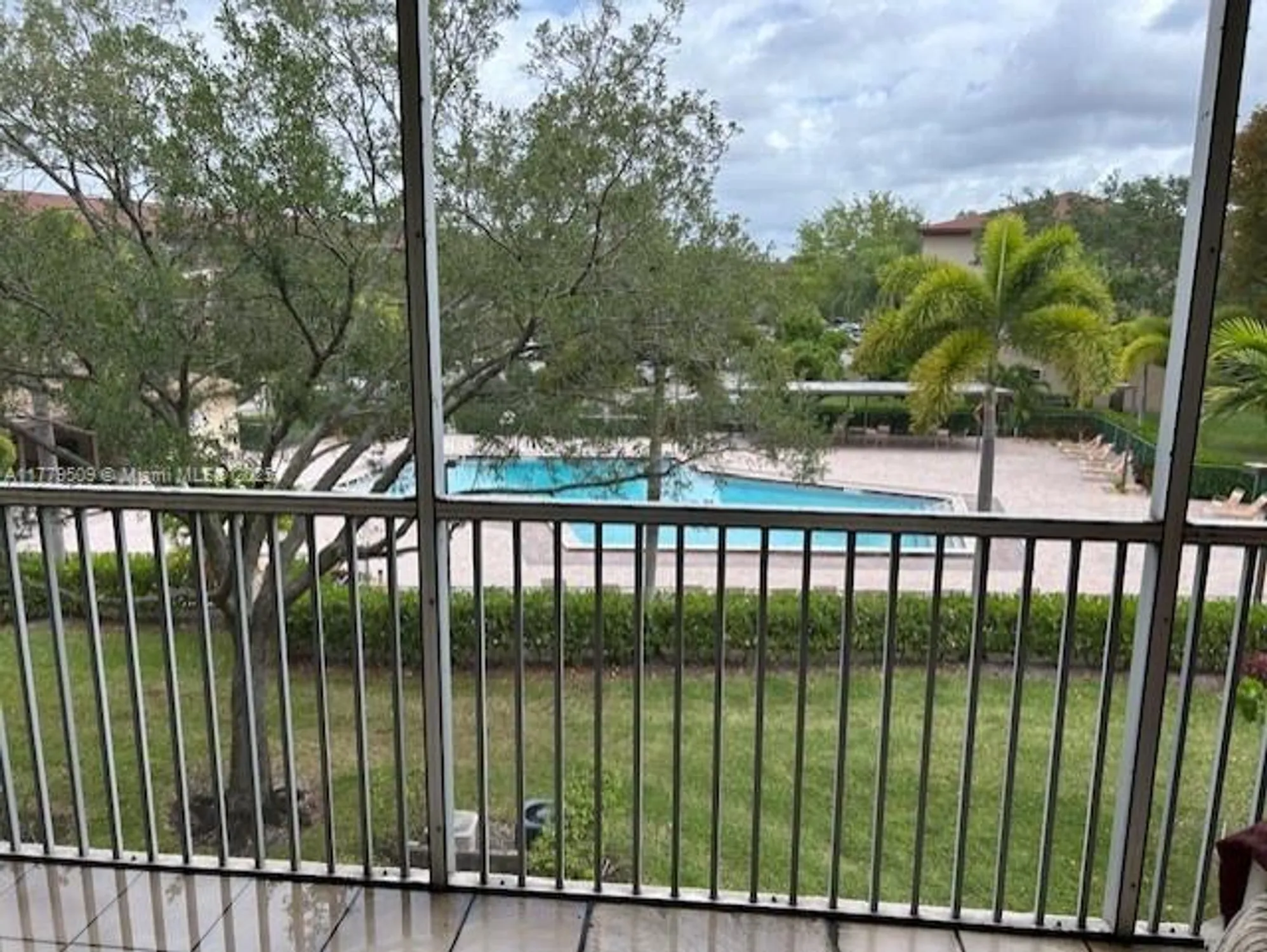 Property Slideshow image 2 of 10 | 13455 sw 9th ct j318, Pembroke Pines, FL, 33027