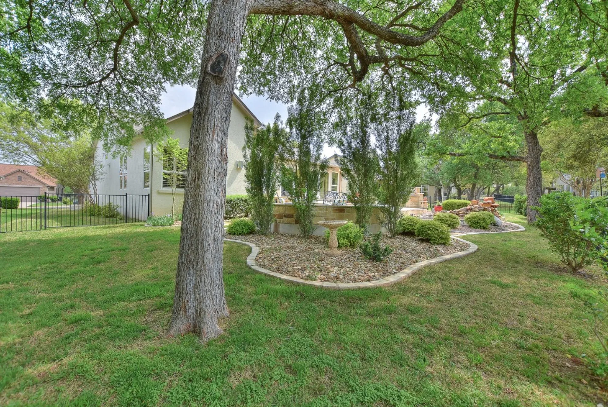 Property Slideshow image 35 of 40 | 204 whippoorwill cv, Georgetown, TX, 78633