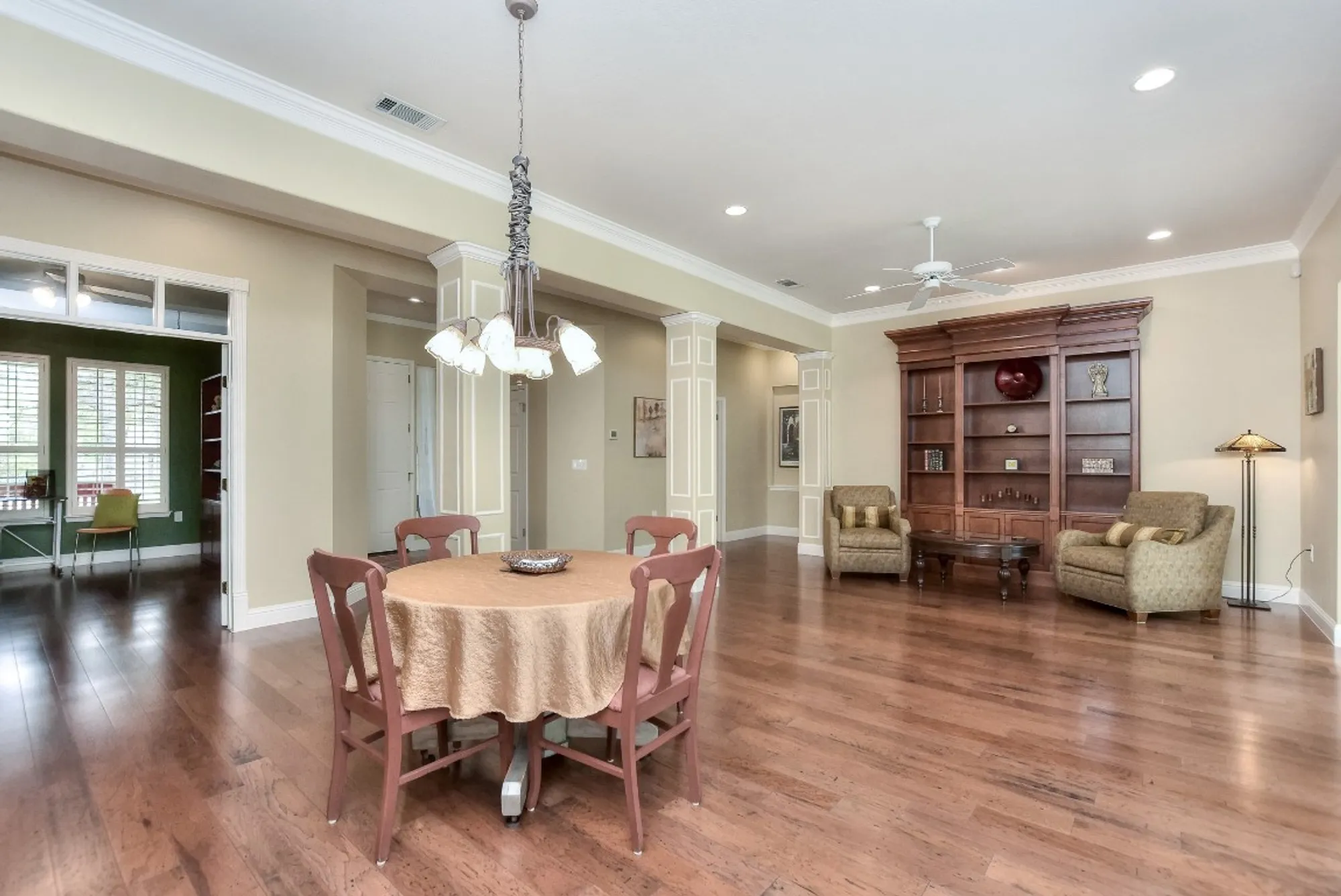 Property Slideshow image 4 of 40 | 204 whippoorwill cv, Georgetown, TX, 78633