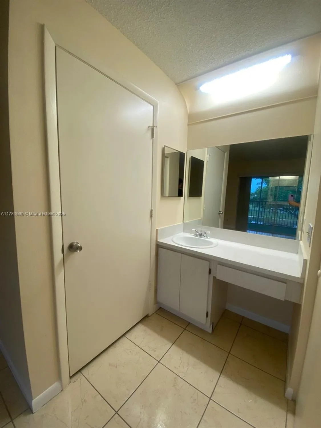 Property Slideshow image 17 of 18 | 6890 royal palm blvd apt 305h, Margate, FL, 33063