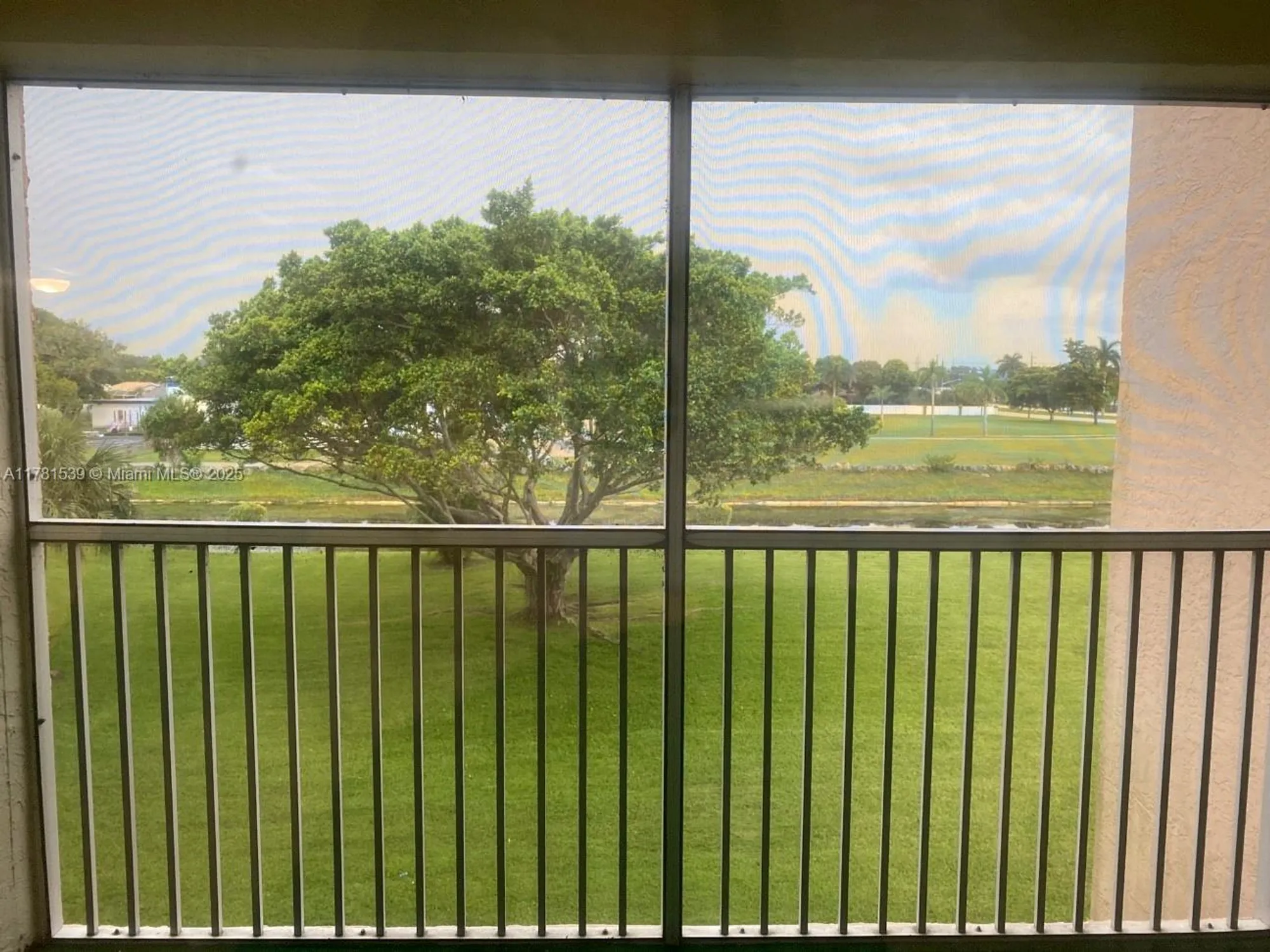 Property Slideshow image 8 of 18 | 6890 royal palm blvd apt 305h, Margate, FL, 33063